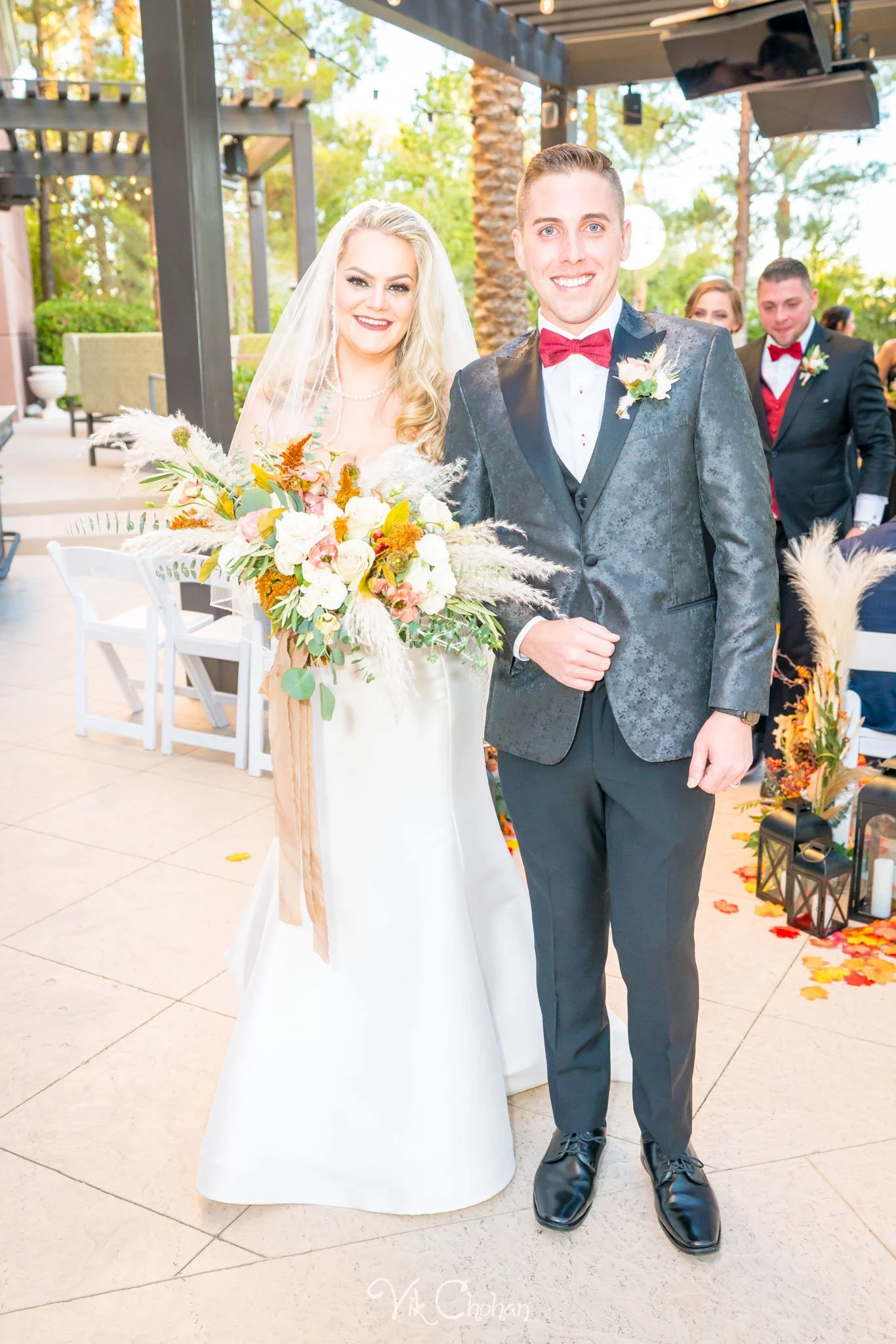 2021-10-23-Jessica-&-Max-JW-Marriott-Las-Vegas-Wedding-Photography-Vik-Chohan-Photography-Social-Media-211.jpg
