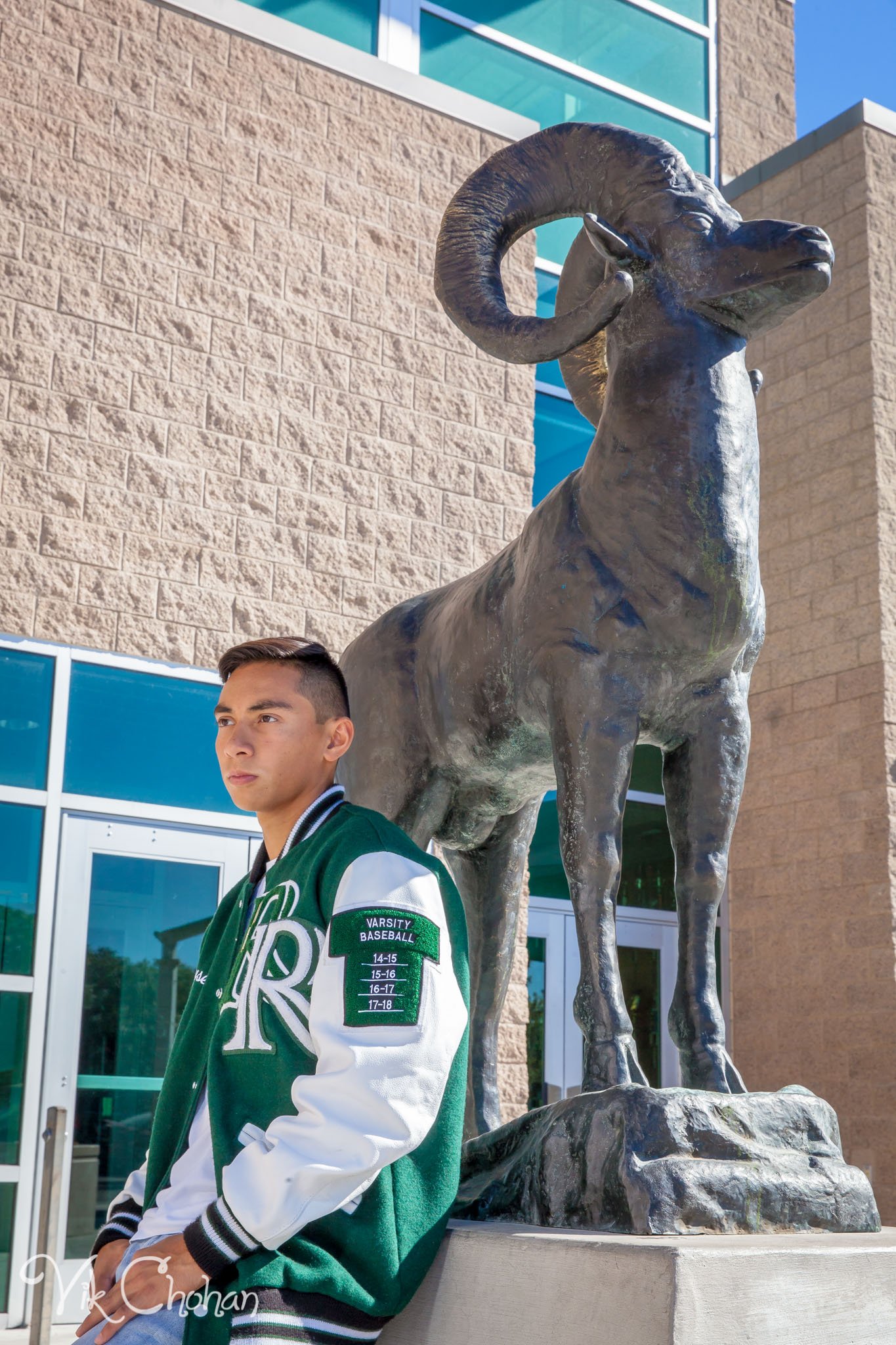 Chayse-Senior-Photography-Vik-Chohan-Photograph-Photo-Booth-042.jpg