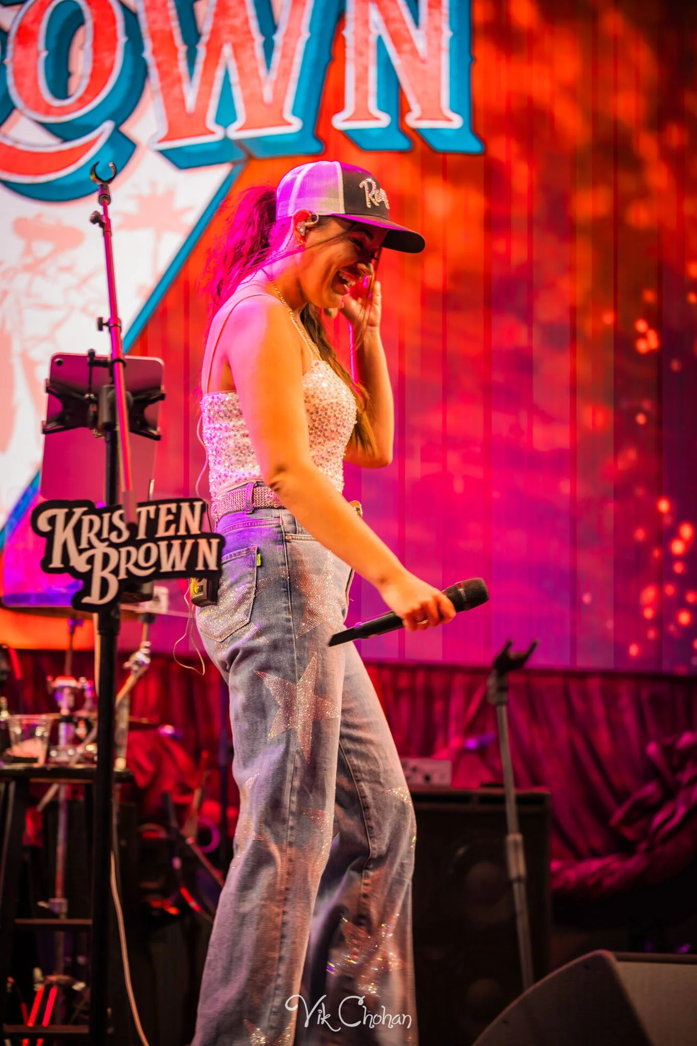 2026-10-08-Kristen-Brown-Performing-at-Ole-Red-Blake-Shelton-oct-8th-2026-Vik-Chohan-Photography-Social-Media-029.jpg