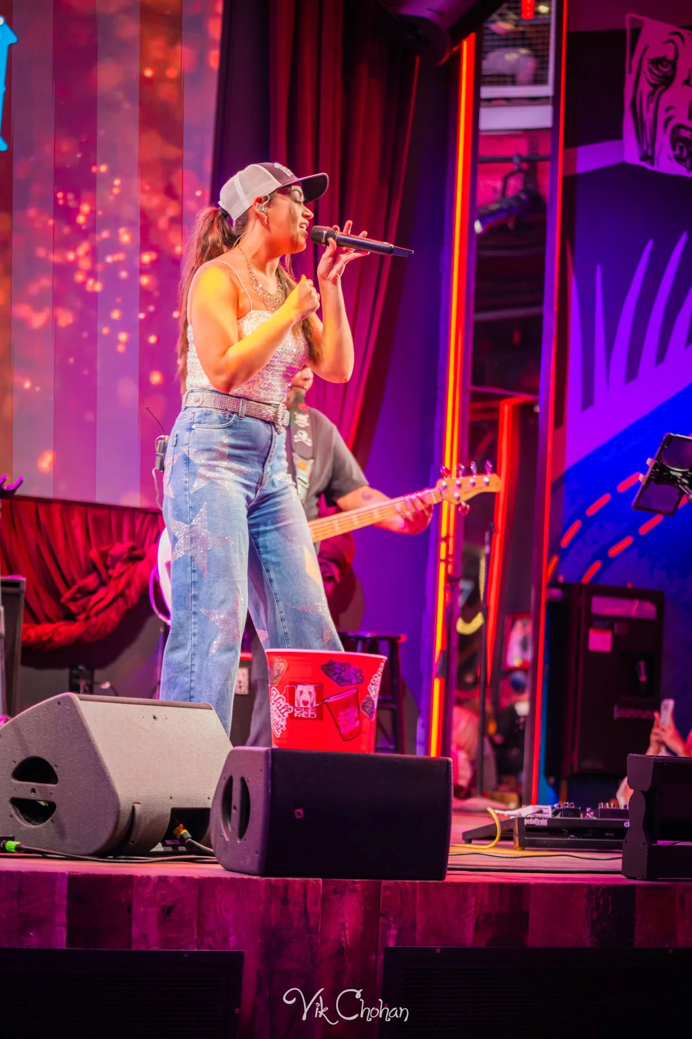 2026-10-08-Kristen-Brown-Performing-at-Ole-Red-Blake-Shelton-oct-8th-2026-Vik-Chohan-Photography-Social-Media-035.jpg
