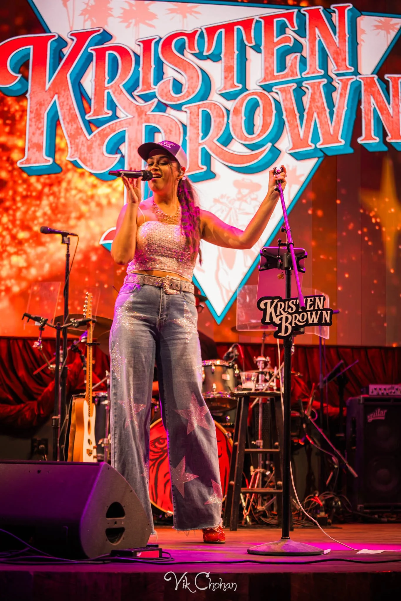 2026-10-08-Kristen-Brown-Performing-at-Ole-Red-Blake-Shelton-oct-8th-2026-Vik-Chohan-Photography-Social-Media-064.jpg