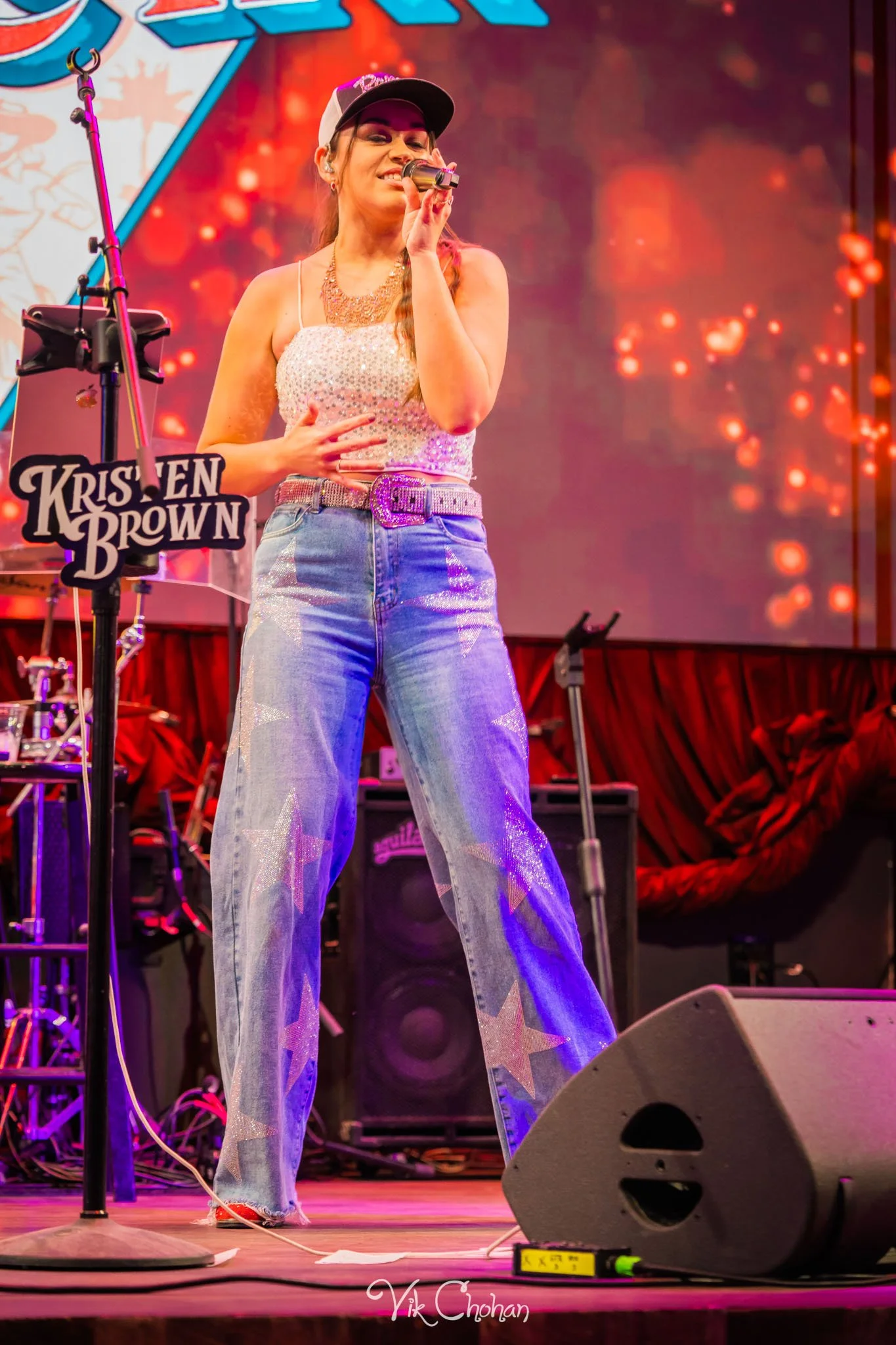 2026-10-08-Kristen-Brown-Performing-at-Ole-Red-Blake-Shelton-oct-8th-2026-Vik-Chohan-Photography-Social-Media-074.jpg