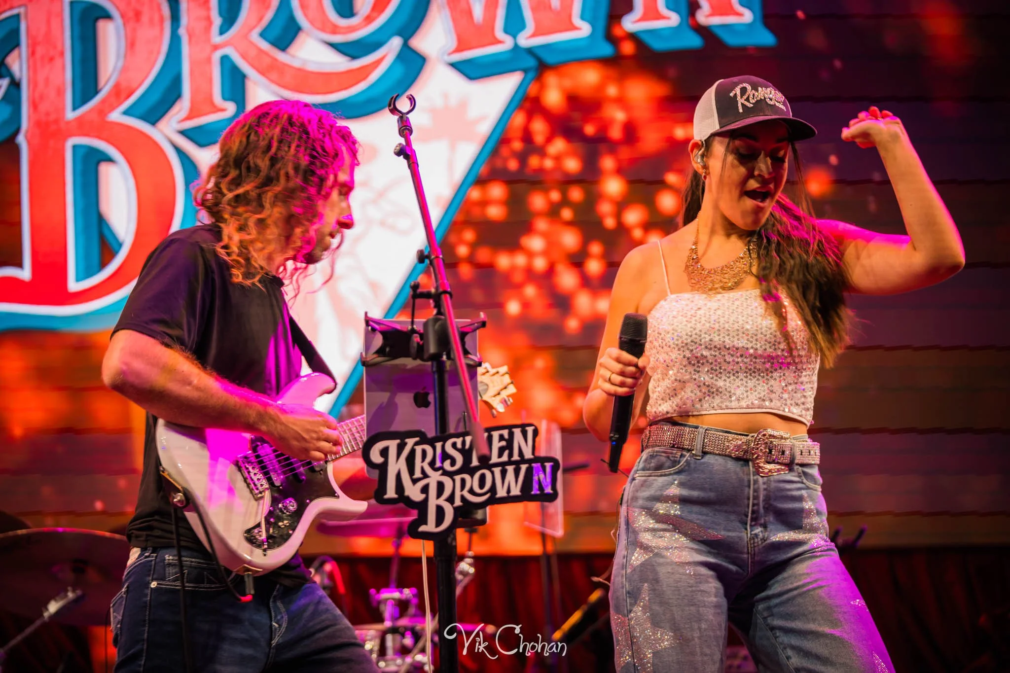 2026-10-08-Kristen-Brown-Performing-at-Ole-Red-Blake-Shelton-oct-8th-2026-Vik-Chohan-Photography-Social-Media-083.jpg