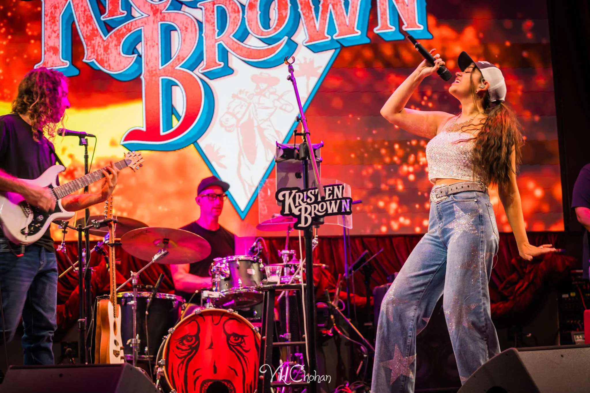 2026-10-08-Kristen-Brown-Performing-at-Ole-Red-Blake-Shelton-oct-8th-2026-Vik-Chohan-Photography-Social-Media-084.jpg
