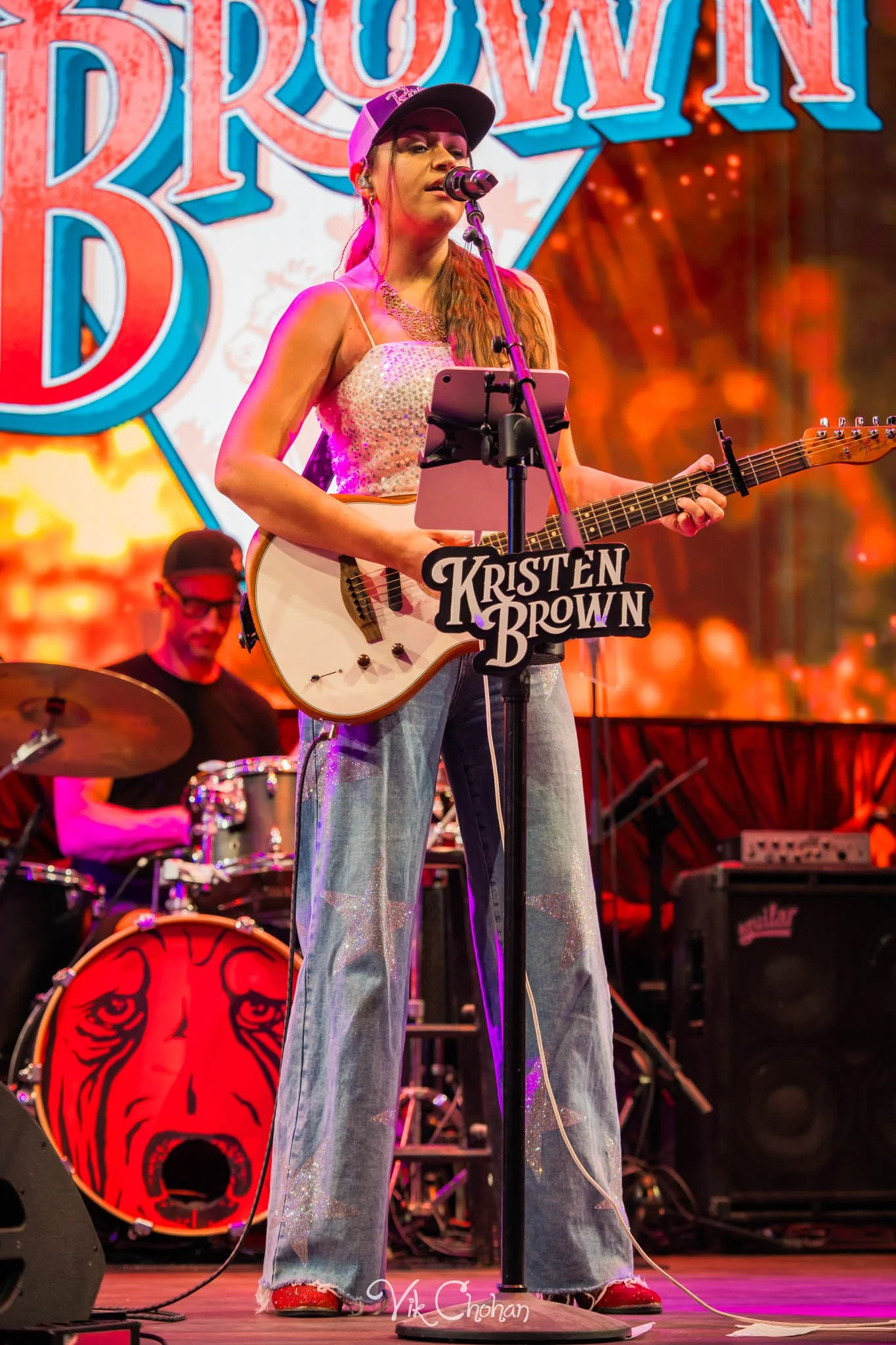 2026-10-08-Kristen-Brown-Performing-at-Ole-Red-Blake-Shelton-oct-8th-2026-Vik-Chohan-Photography-Social-Media-111.jpg