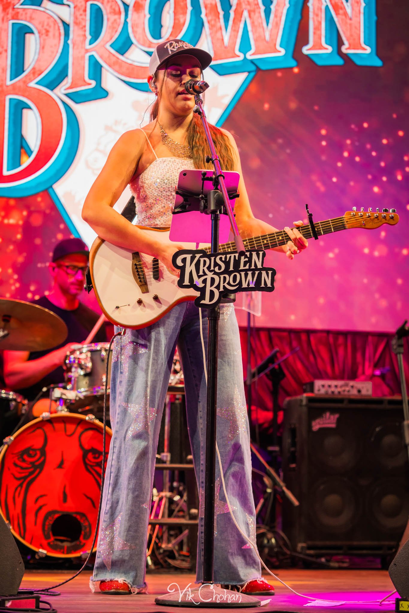 2026-10-08-Kristen-Brown-Performing-at-Ole-Red-Blake-Shelton-oct-8th-2026-Vik-Chohan-Photography-Social-Media-112.jpg