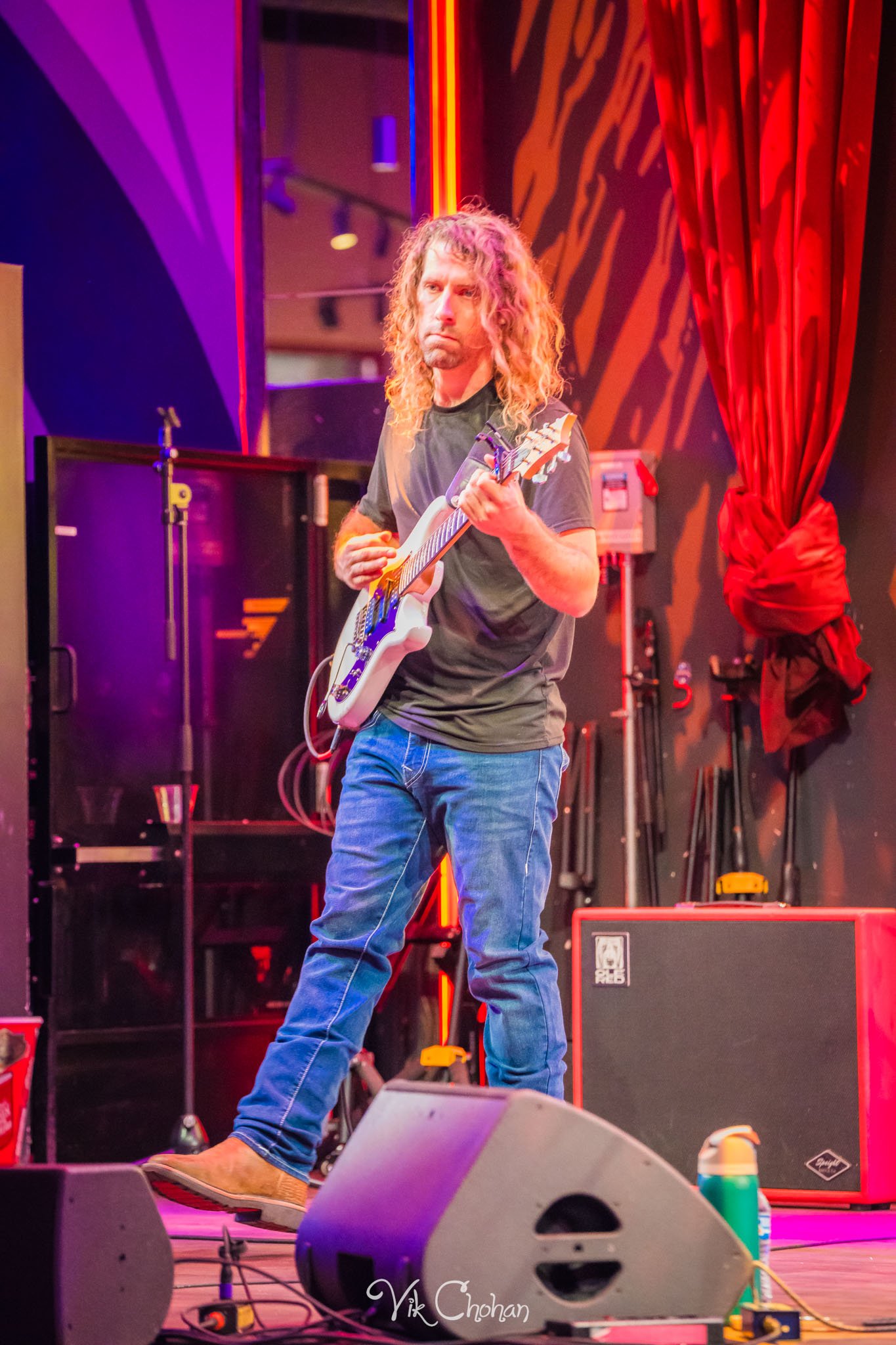 2026-10-08-Kristen-Brown-Performing-at-Ole-Red-Blake-Shelton-oct-8th-2026-Vik-Chohan-Photography-Social-Media-118.jpg
