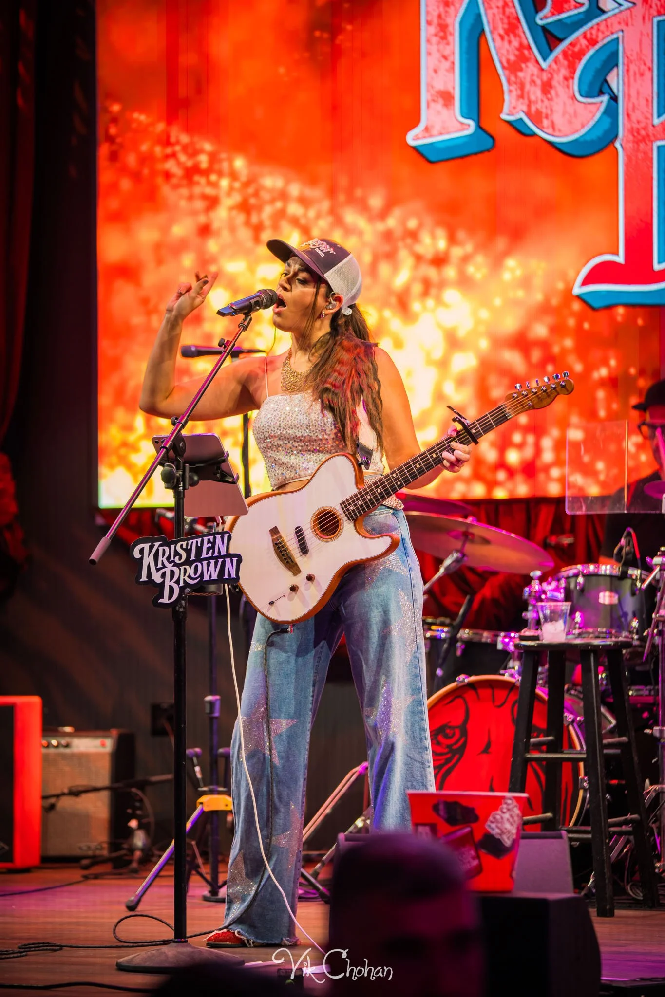 2026-10-08-Kristen-Brown-Performing-at-Ole-Red-Blake-Shelton-oct-8th-2026-Vik-Chohan-Photography-Social-Media-127.jpg