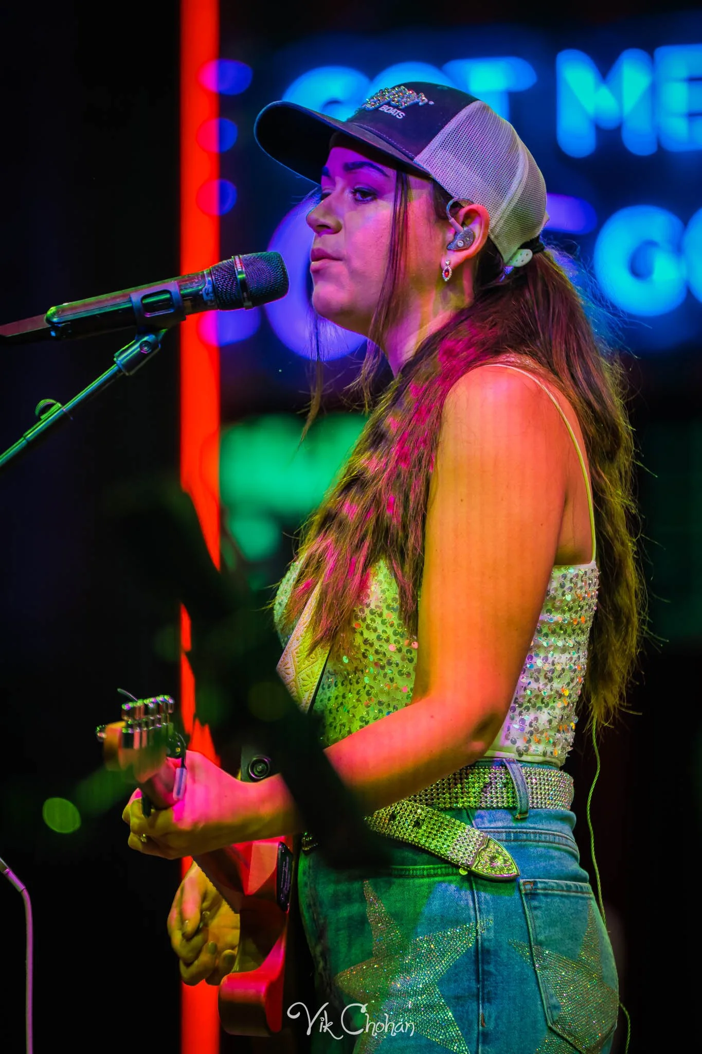 2026-10-08-Kristen-Brown-Performing-at-Ole-Red-Blake-Shelton-oct-8th-2026-Vik-Chohan-Photography-Social-Media-136.jpg