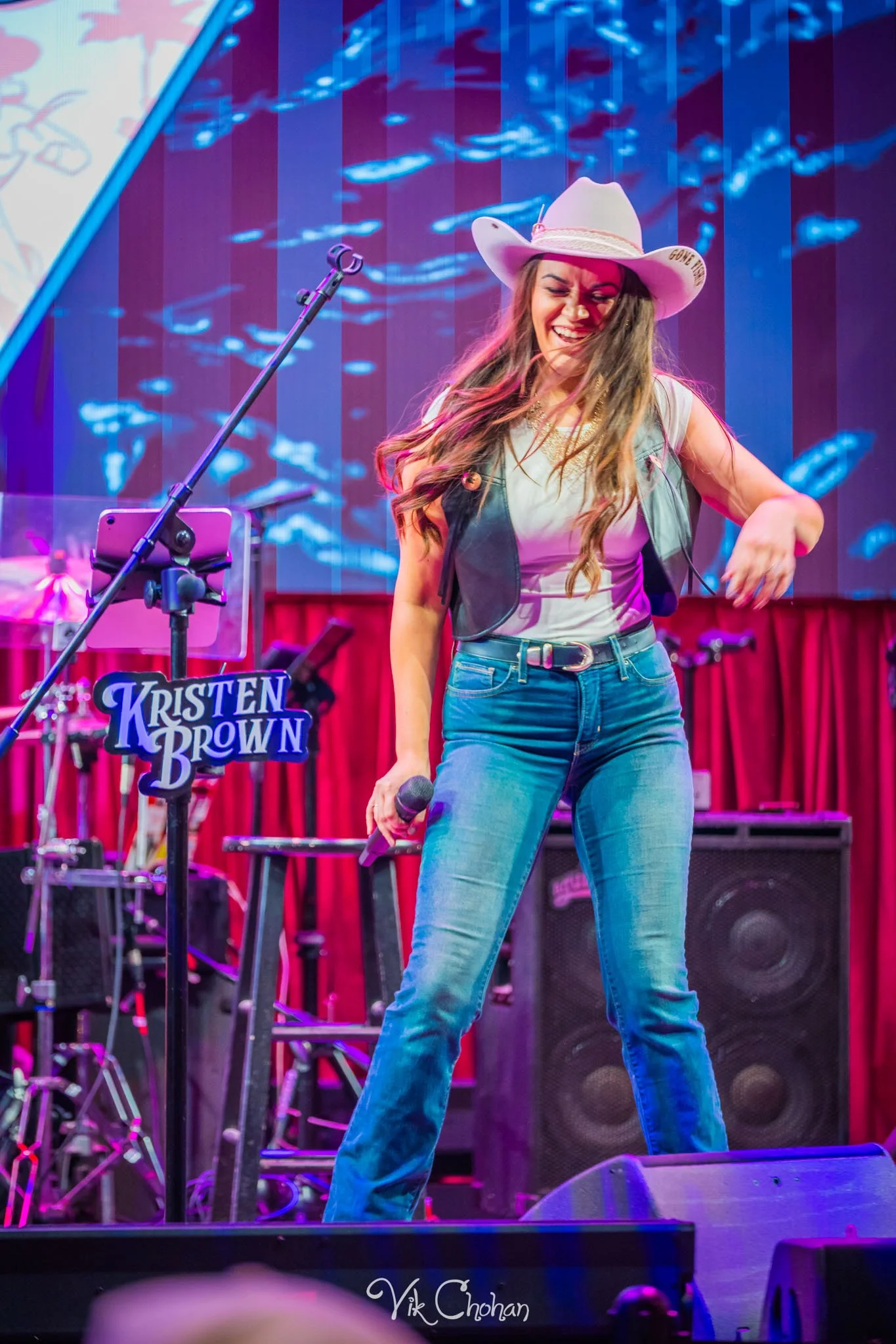 2026-10-11-Kristen-Brown-Performing-at-Ole-Red-Blake-Shelton-oct-11th-2026-Vik-Chohan-Photography-Social-Media-006.jpg