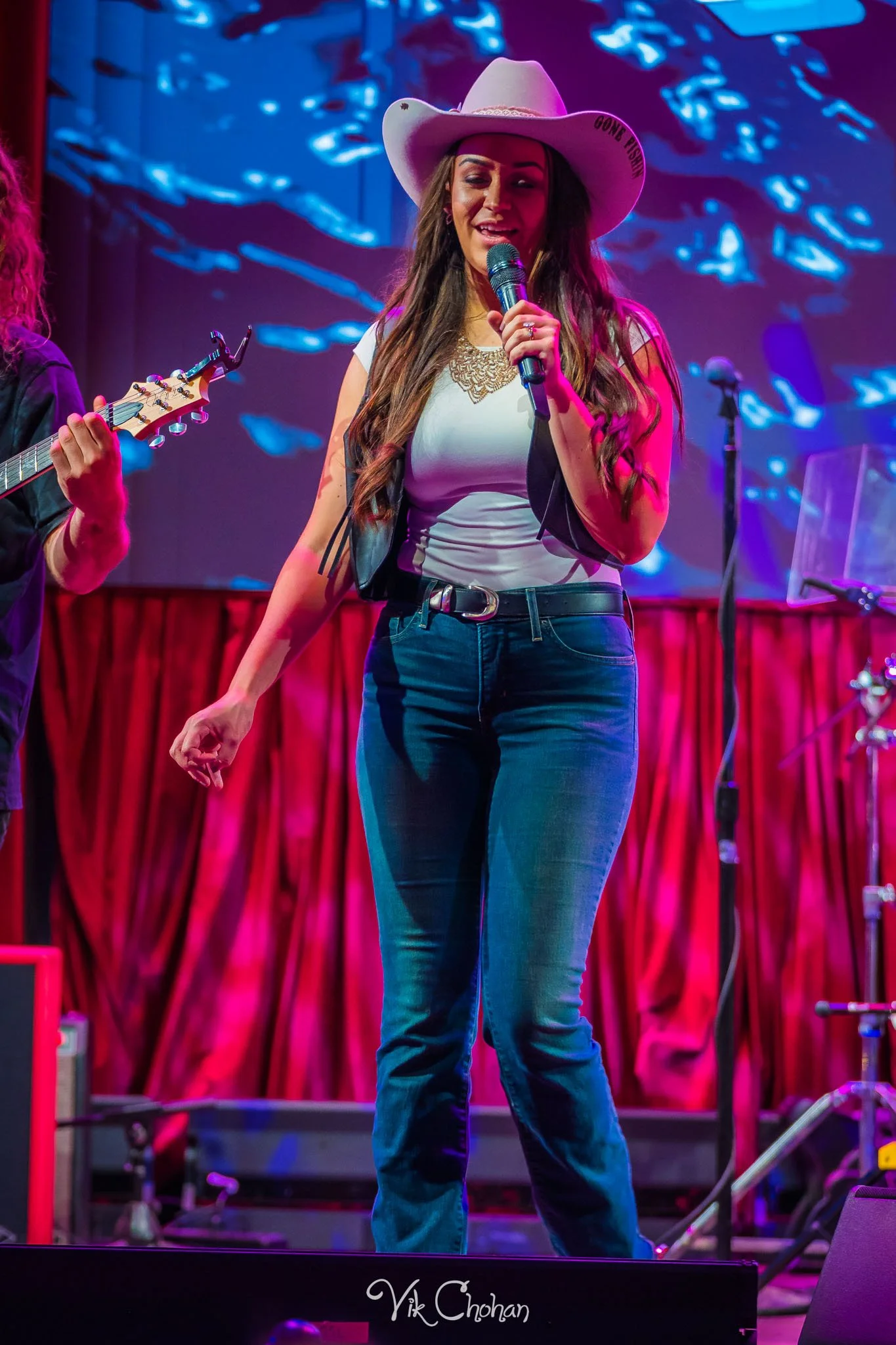 2026-10-11-Kristen-Brown-Performing-at-Ole-Red-Blake-Shelton-oct-11th-2026-Vik-Chohan-Photography-Social-Media-050.jpg