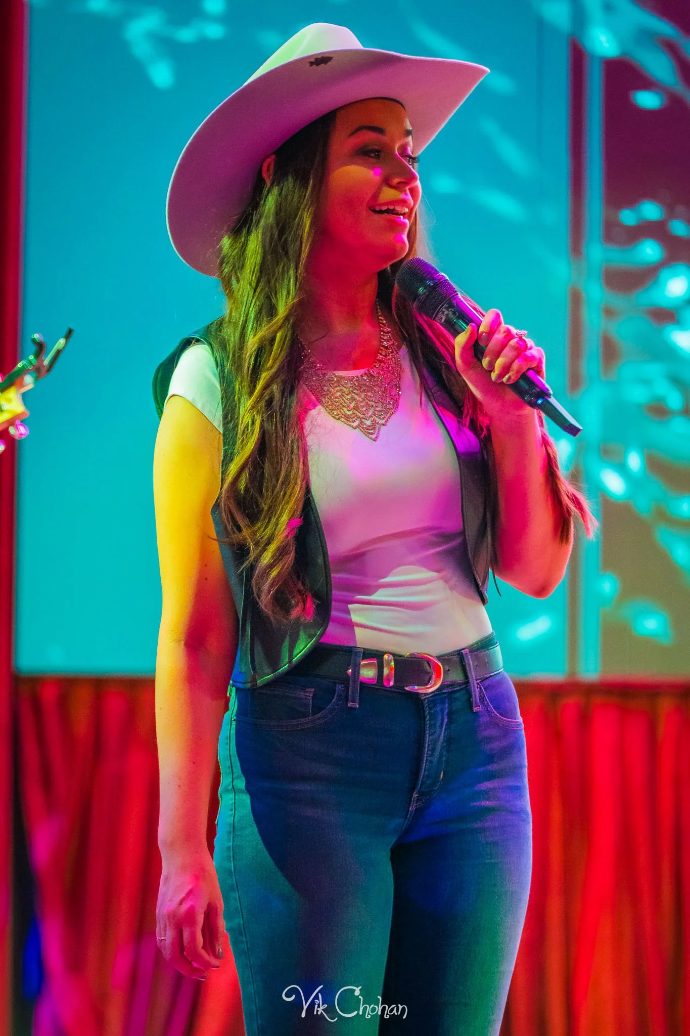 2026-10-11-Kristen-Brown-Performing-at-Ole-Red-Blake-Shelton-oct-11th-2026-Vik-Chohan-Photography-Social-Media-052.jpg