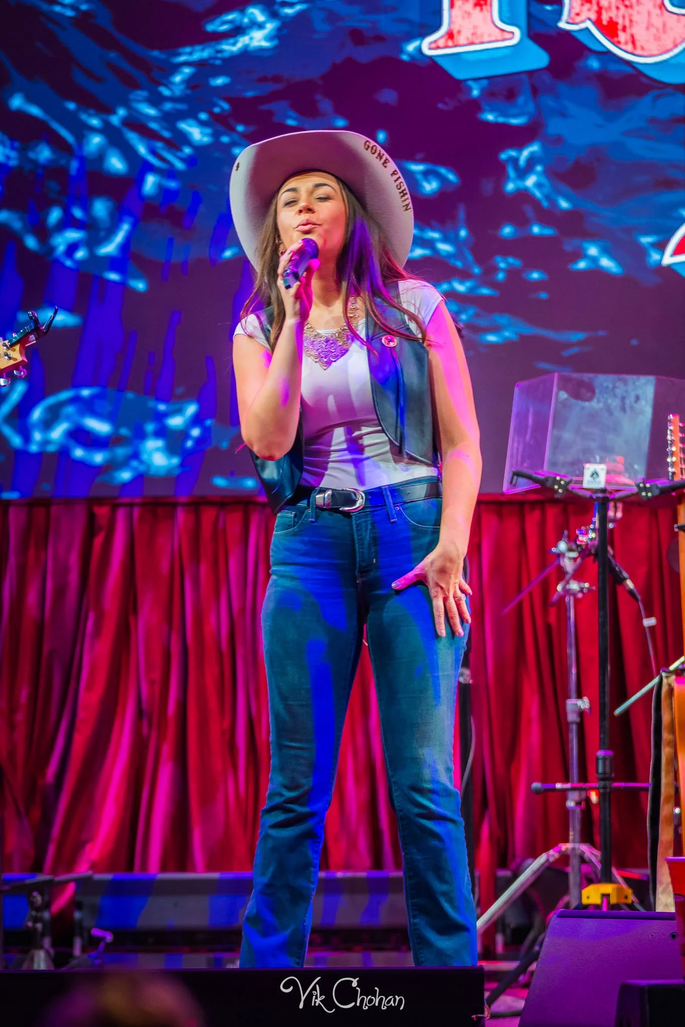 2026-10-11-Kristen-Brown-Performing-at-Ole-Red-Blake-Shelton-oct-11th-2026-Vik-Chohan-Photography-Social-Media-065.jpg