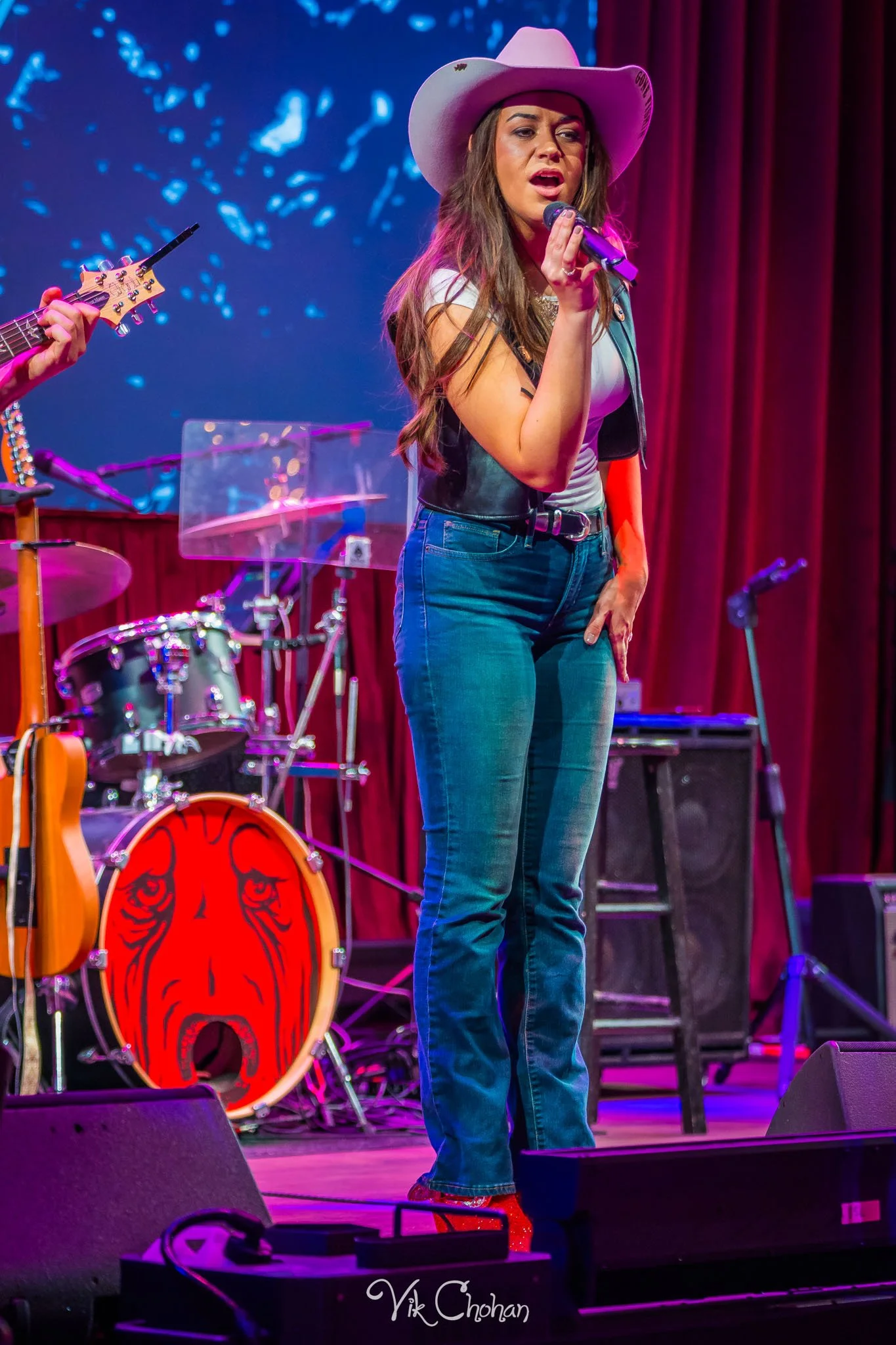 2026-10-11-Kristen-Brown-Performing-at-Ole-Red-Blake-Shelton-oct-11th-2026-Vik-Chohan-Photography-Social-Media-068.jpg