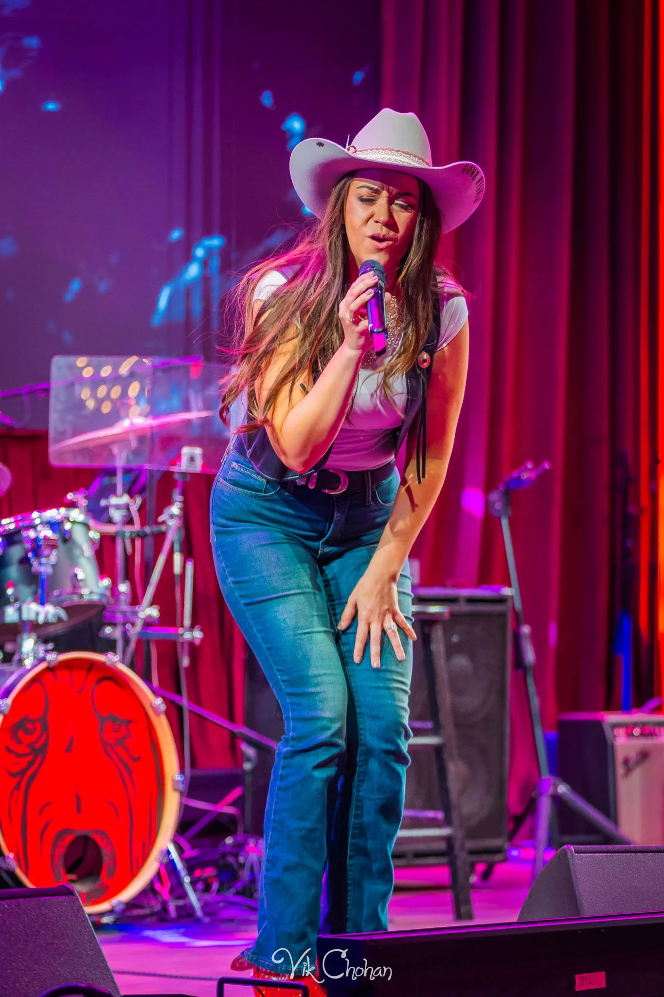 2026-10-11-Kristen-Brown-Performing-at-Ole-Red-Blake-Shelton-oct-11th-2026-Vik-Chohan-Photography-Social-Media-075.jpg