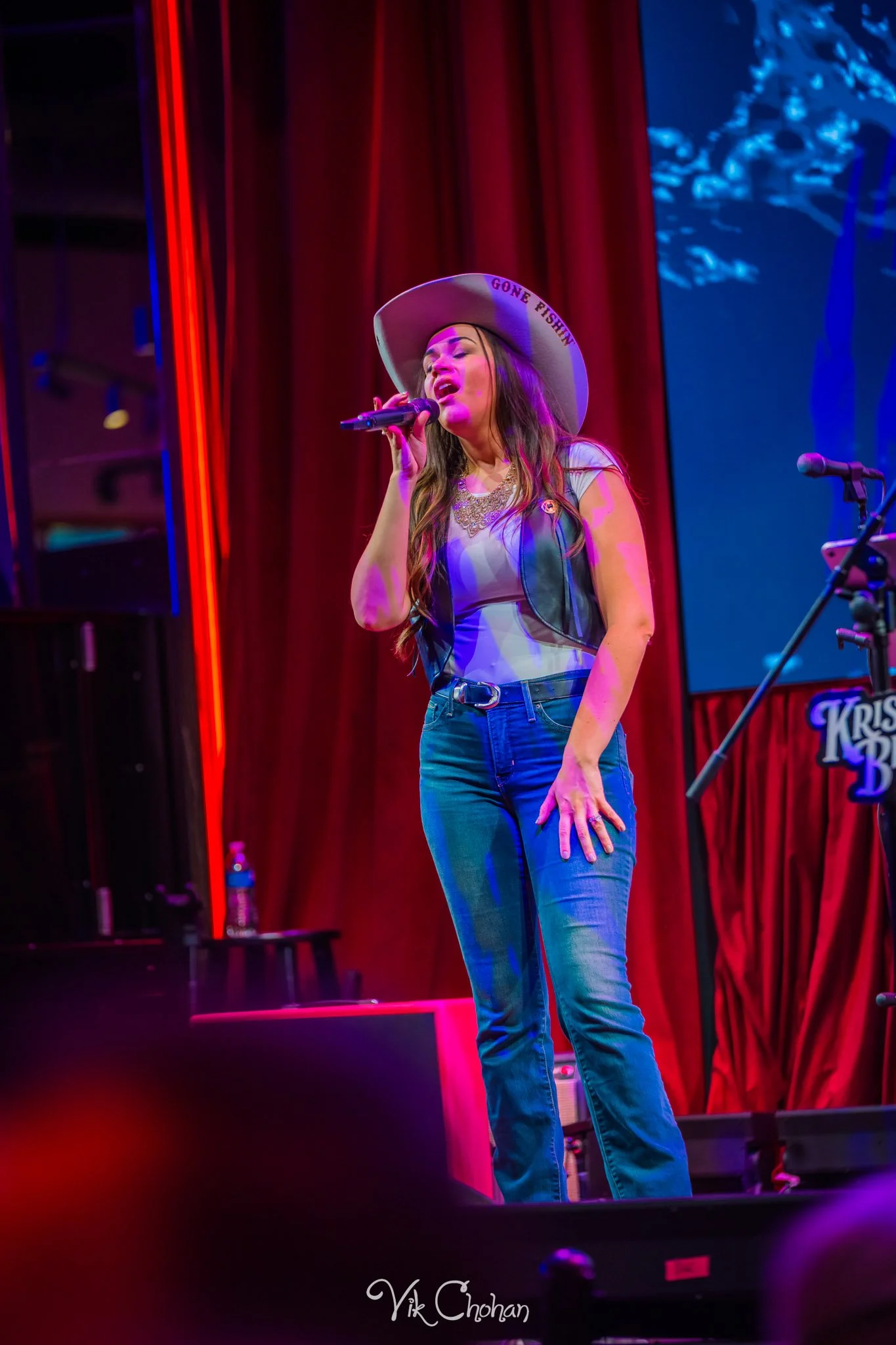 2026-10-11-Kristen-Brown-Performing-at-Ole-Red-Blake-Shelton-oct-11th-2026-Vik-Chohan-Photography-Social-Media-082.jpg