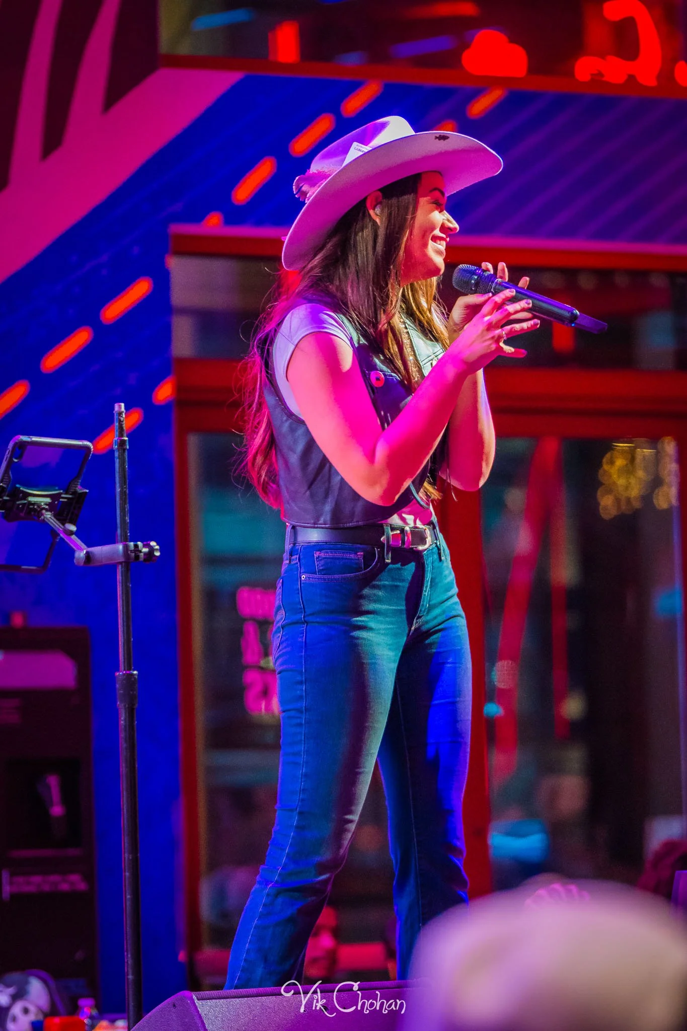 2026-10-11-Kristen-Brown-Performing-at-Ole-Red-Blake-Shelton-oct-11th-2026-Vik-Chohan-Photography-Social-Media-097.jpg