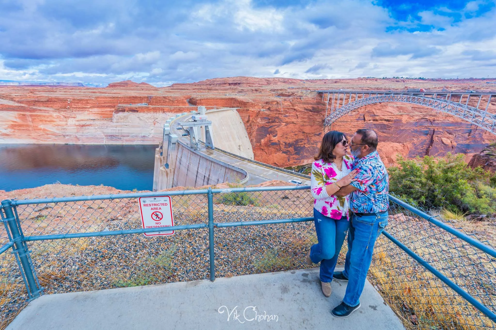 2026-10-12-Antelope-Canyon-Trip-with-Friends-oct-12th-2026-Vik-Chohan-Photography-Social-Media-017.jpg