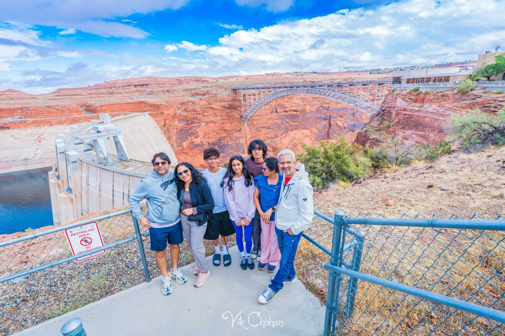 2026-10-12-Antelope-Canyon-Trip-with-Friends-oct-12th-2026-Vik-Chohan-Photography-Social-Media-102.jpg
