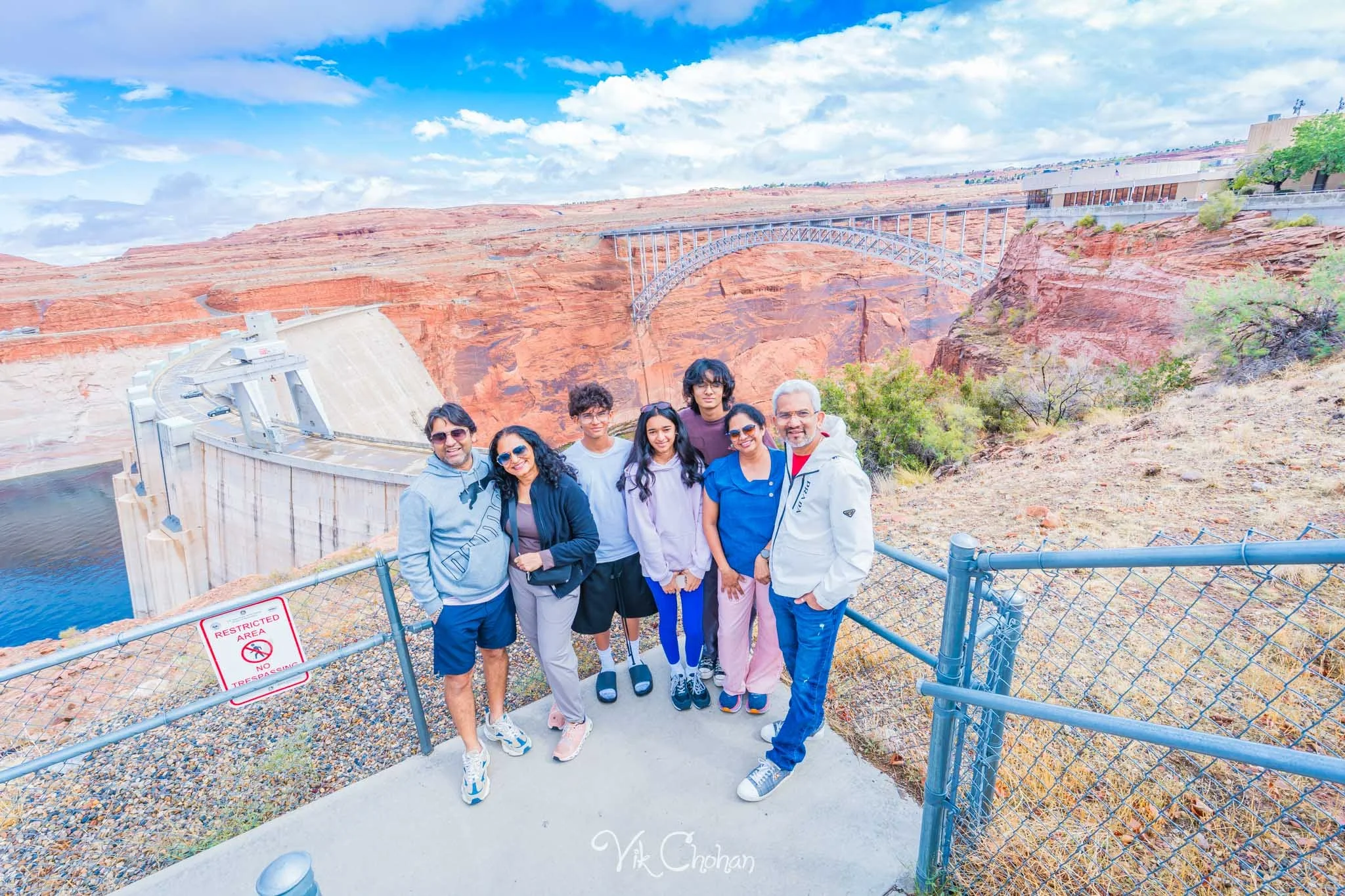 2026-10-12-Antelope-Canyon-Trip-with-Friends-oct-12th-2026-Vik-Chohan-Photography-Social-Media-103.jpg