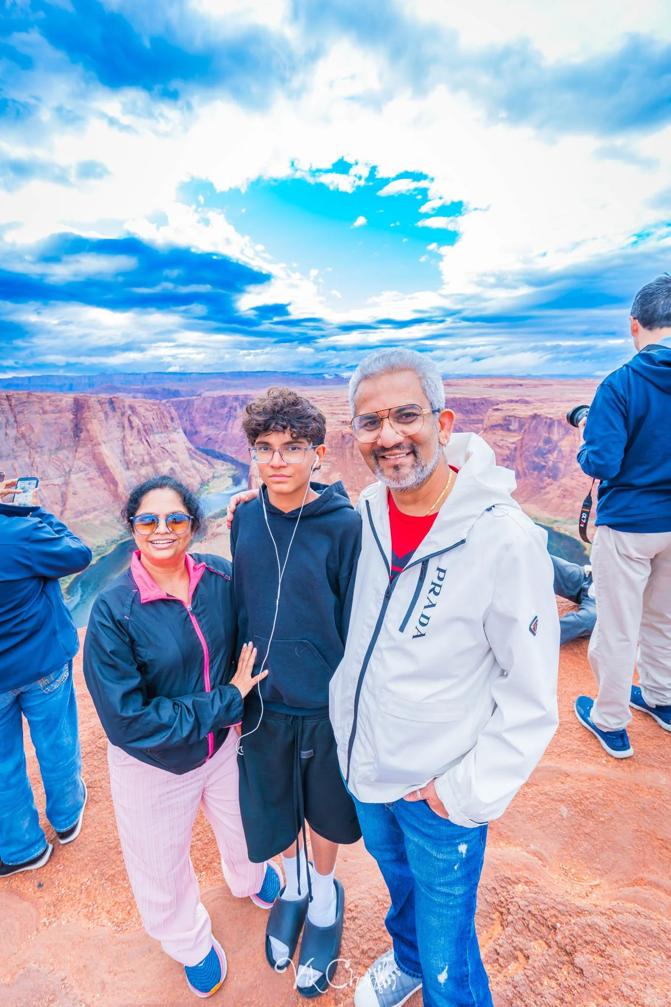 2026-10-12-Antelope-Canyon-Trip-with-Friends-oct-12th-2026-Vik-Chohan-Photography-Social-Media-138.jpg