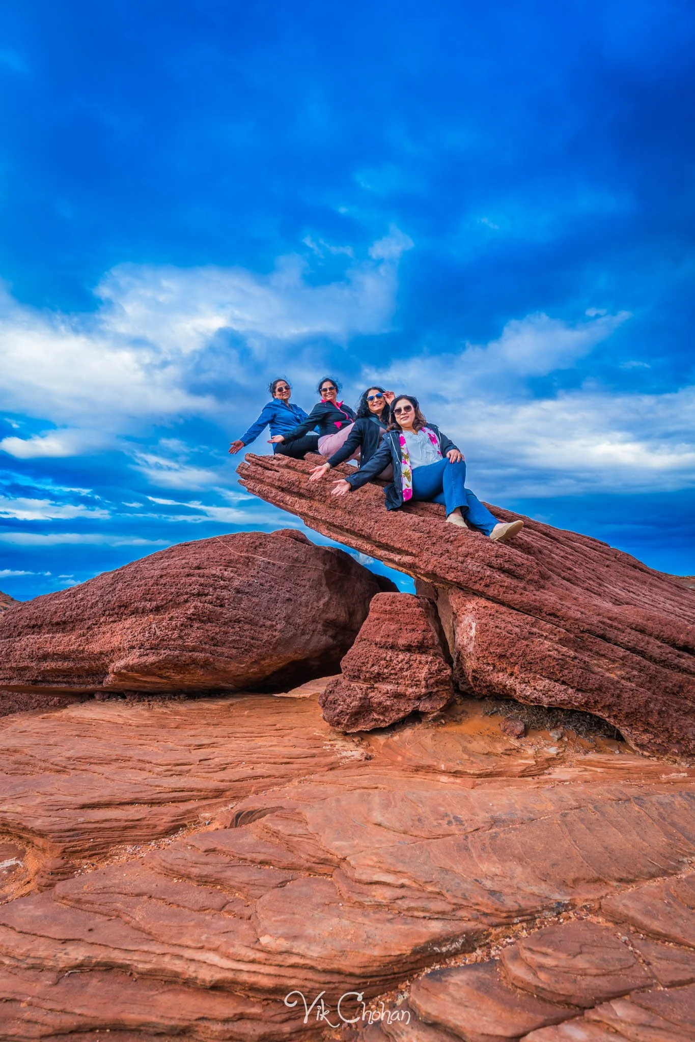 2026-10-12-Antelope-Canyon-Trip-with-Friends-oct-12th-2026-Vik-Chohan-Photography-Social-Media-151.jpg