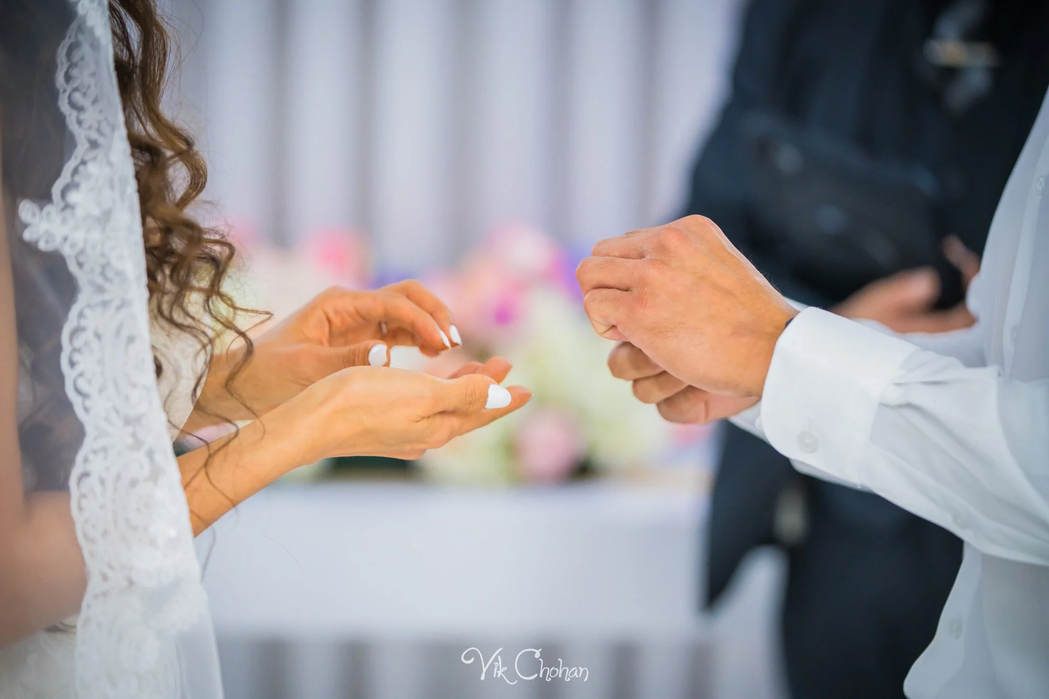 2026-10-20-Michael-and-Gauhar-Little-White-Wedding-Chapel-oct-20th-2026-Vik-Chohan-Photography-Social-Media-068.jpg
