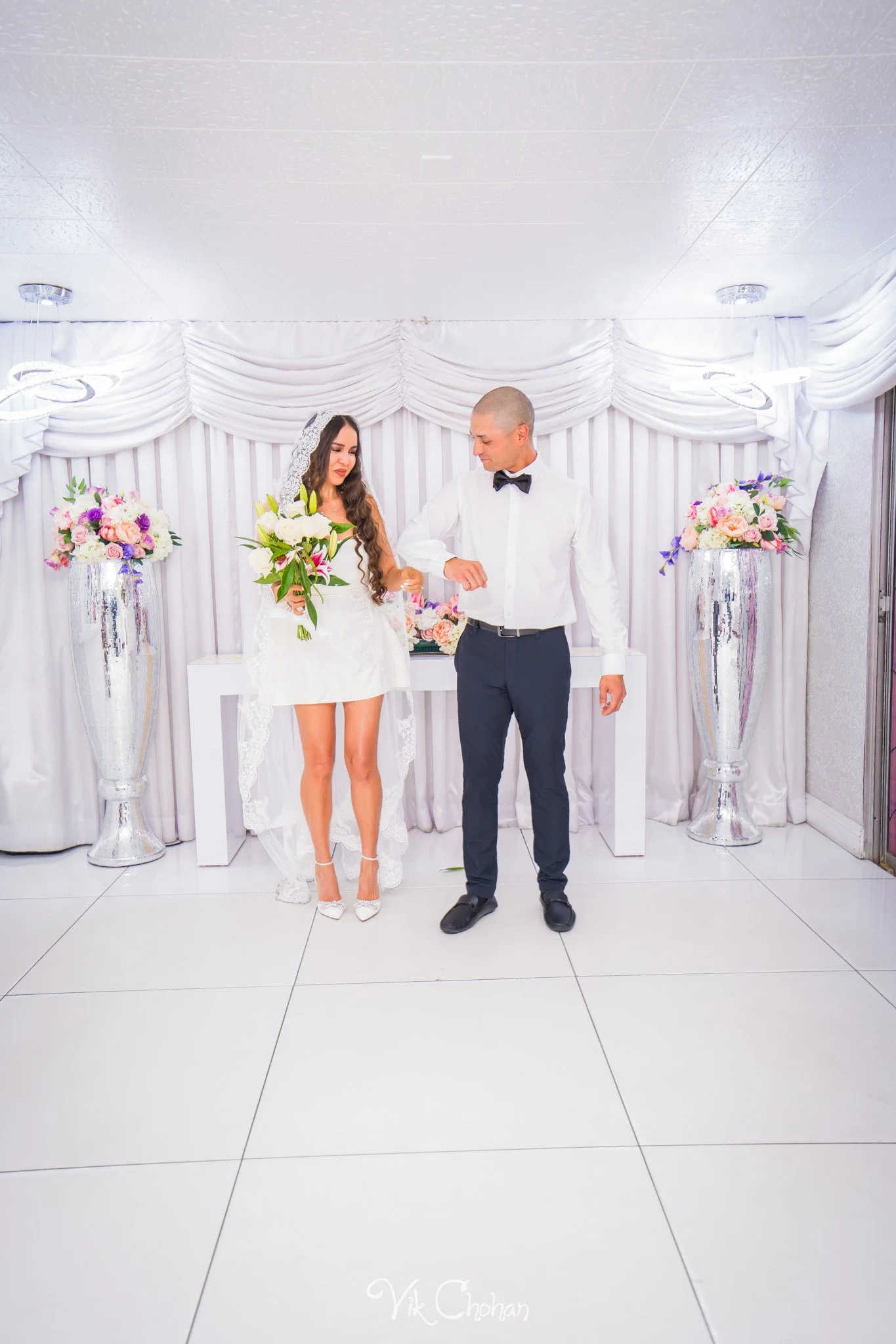 2026-10-20-Michael-and-Gauhar-Little-White-Wedding-Chapel-oct-20th-2026-Vik-Chohan-Photography-Social-Media-096.jpg
