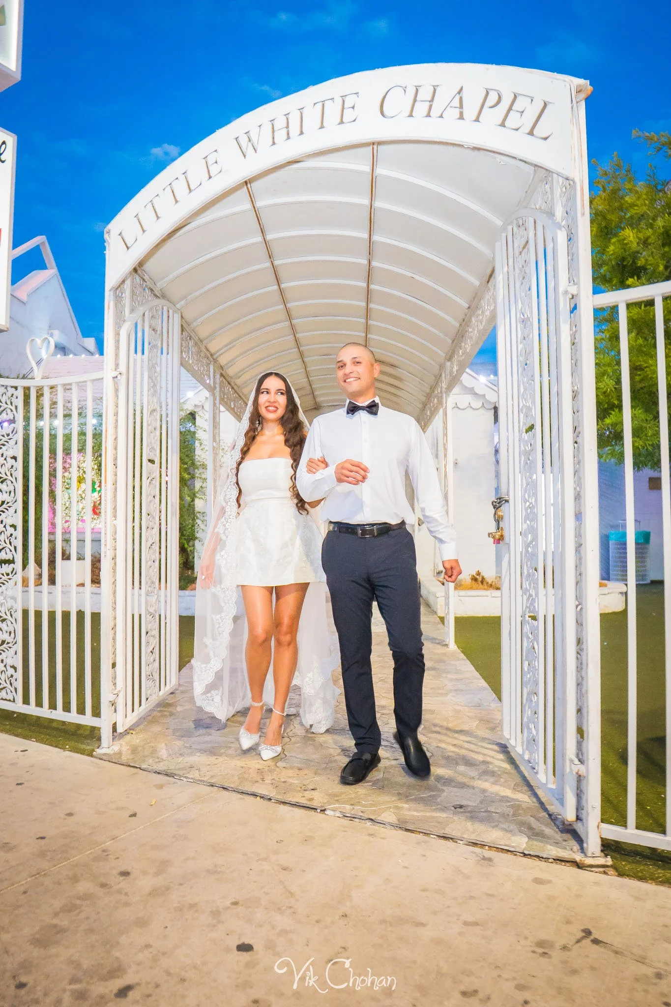 2026-10-20-Michael-and-Gauhar-Little-White-Wedding-Chapel-oct-20th-2026-Vik-Chohan-Photography-Social-Media-130.jpg