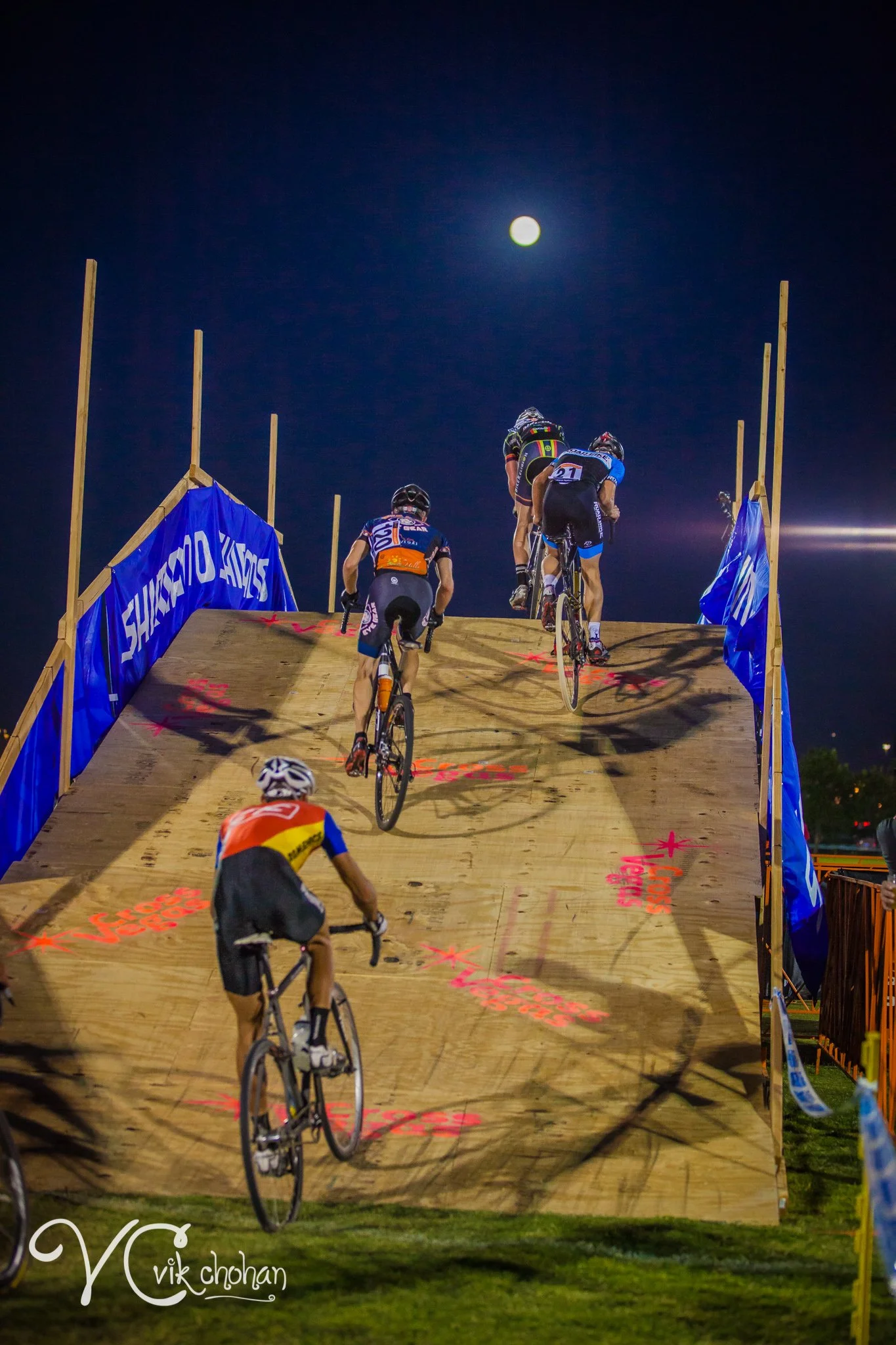 Elite_Bike_Race-Vik-Chohan-006.jpg