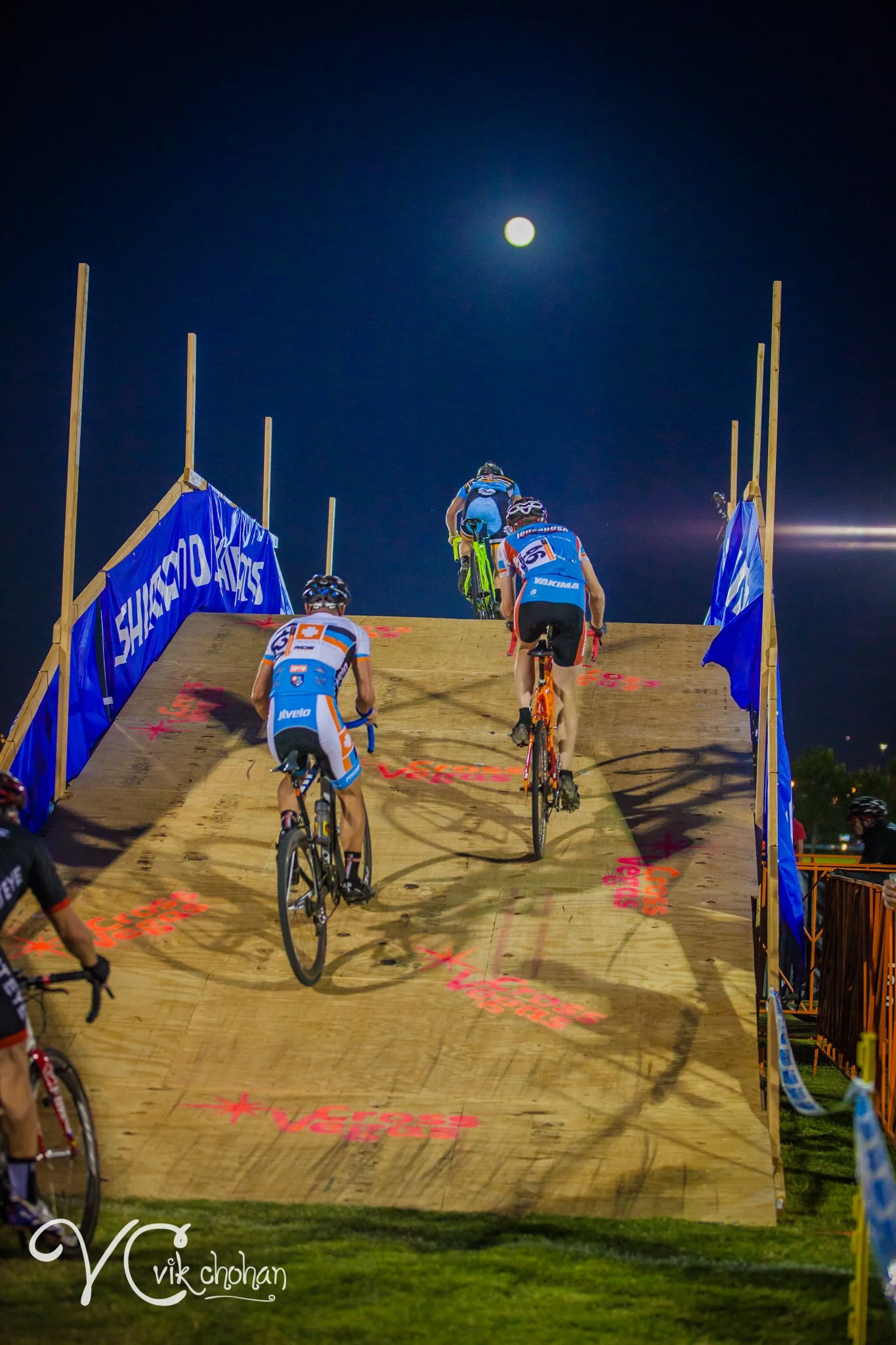 Elite_Bike_Race-Vik-Chohan-009.jpg