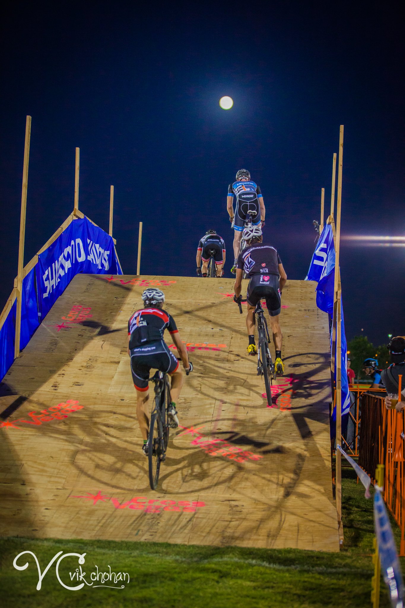 Elite_Bike_Race-Vik-Chohan-004.jpg