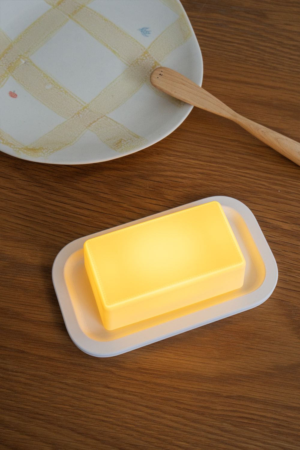 Issho-Labo_Butter-Lamp_002.png