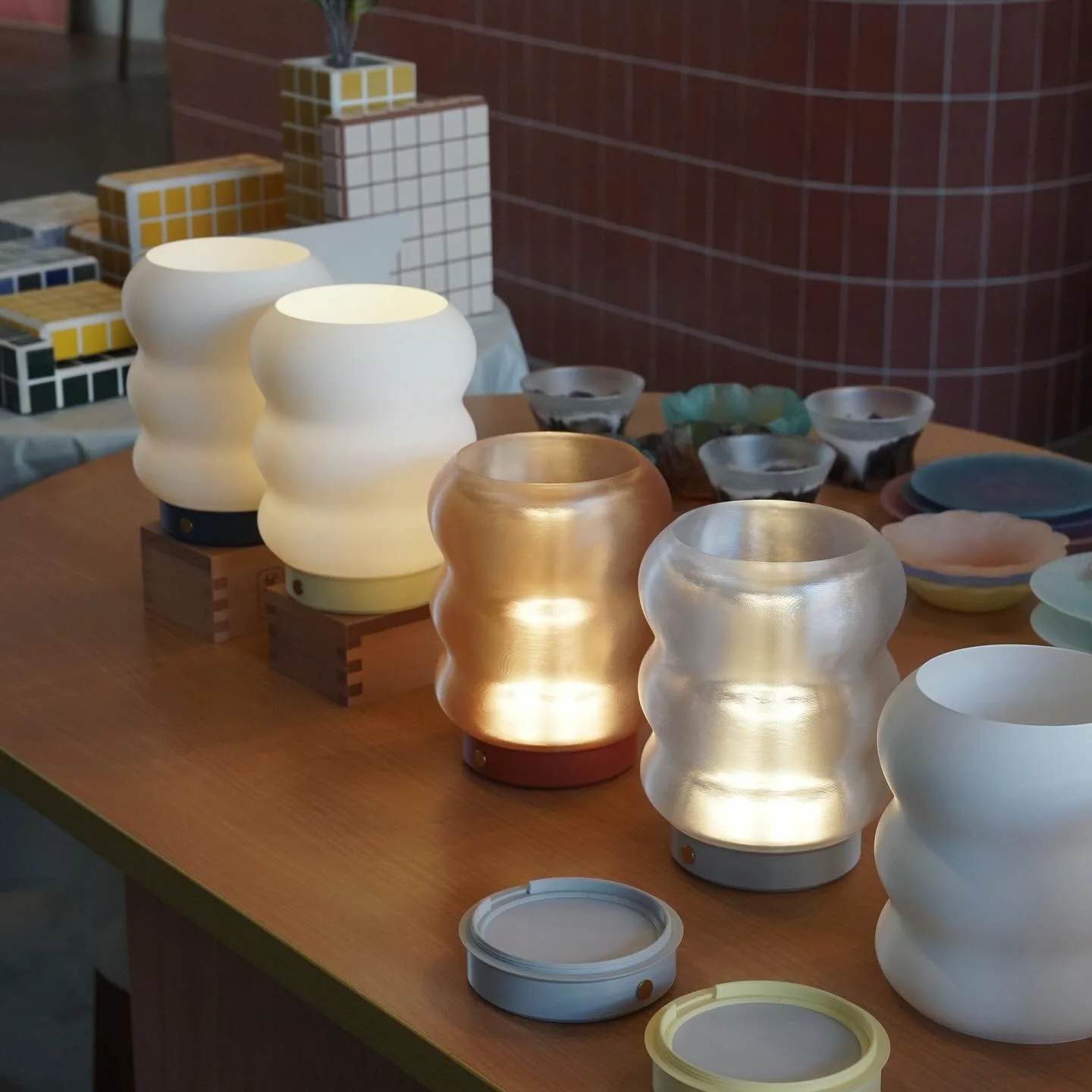 🧩💡🎨✨
Taro Lamp
Mix &amp; Match Bar is all ready for you 🫶🏻

We know how the objects we pick are often a reflection of who we are and what we gravitate to most.
Now you get a chance to choose a lampshade and coloured base combo that best suits yo