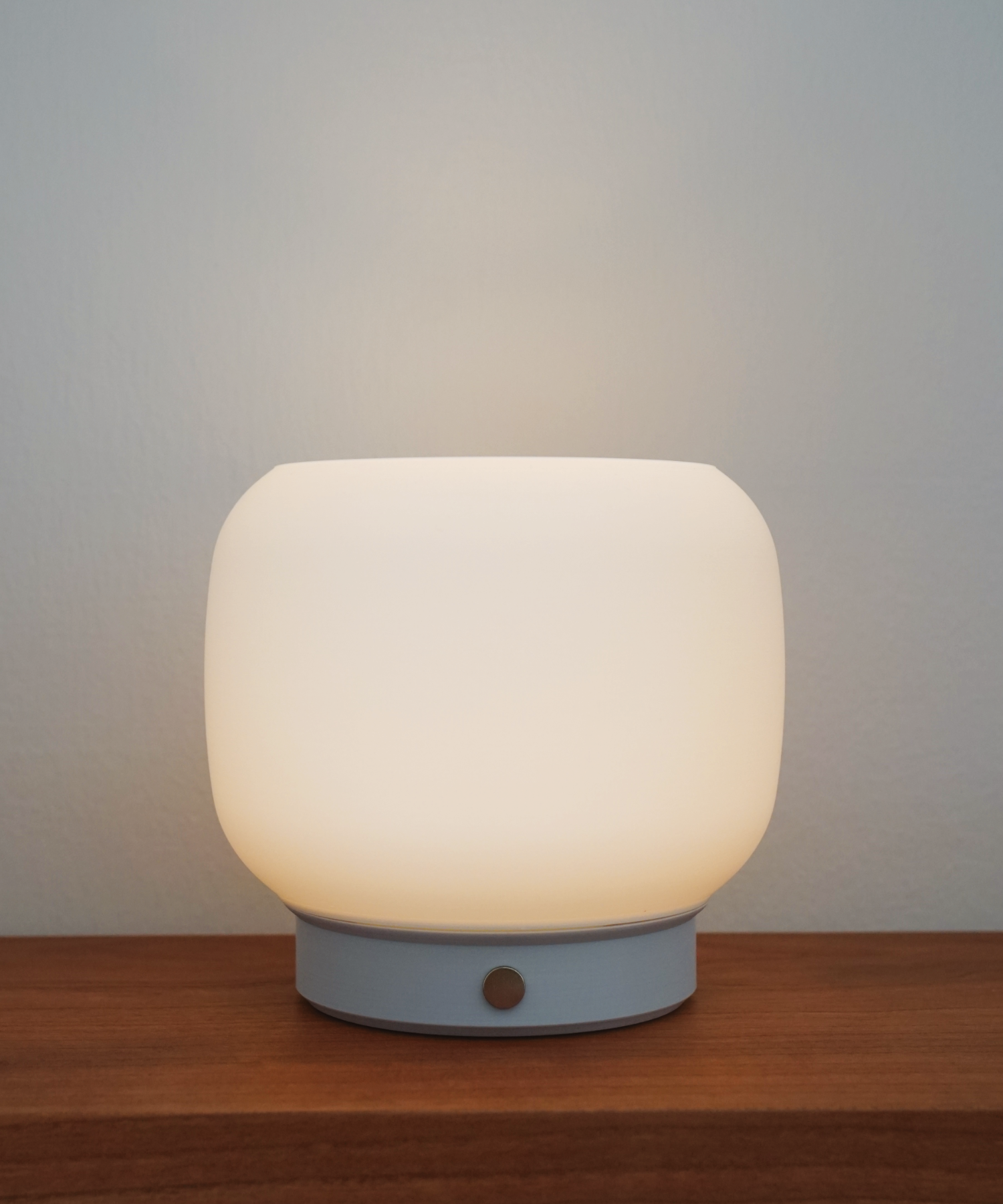 Issho Labo_Yume Lamp_Little_Grey.png
