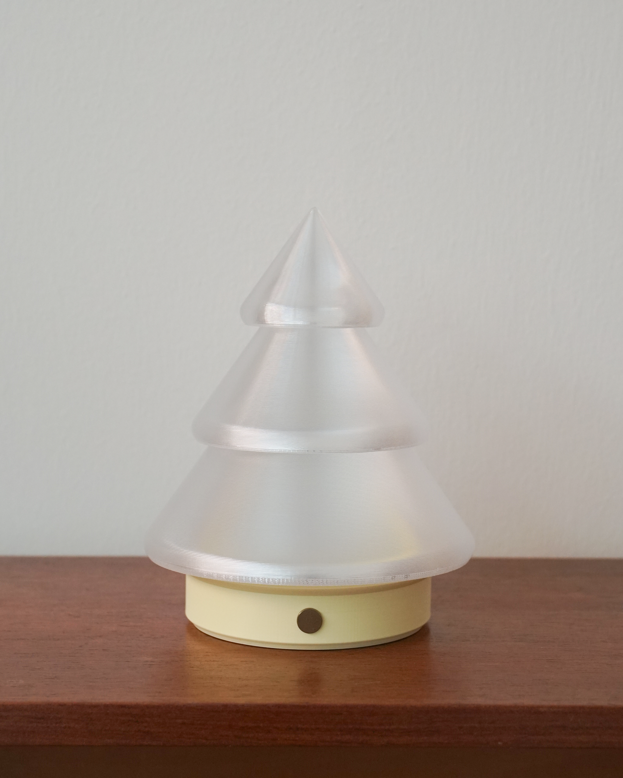 Kiki-Lamp_Mist-Yellow_02.png