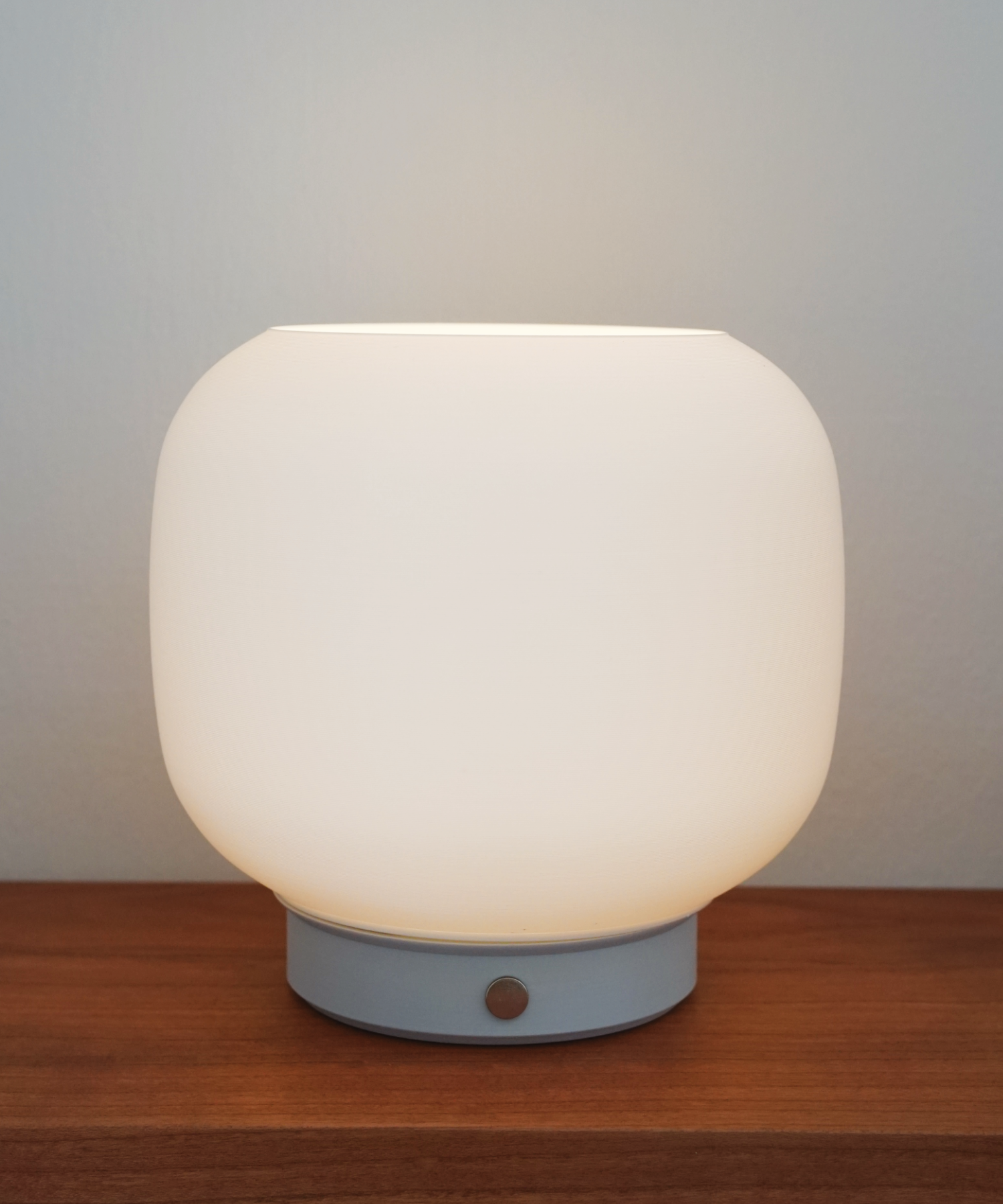 Issho Labo_Yume Lamp_Big_Grey.png