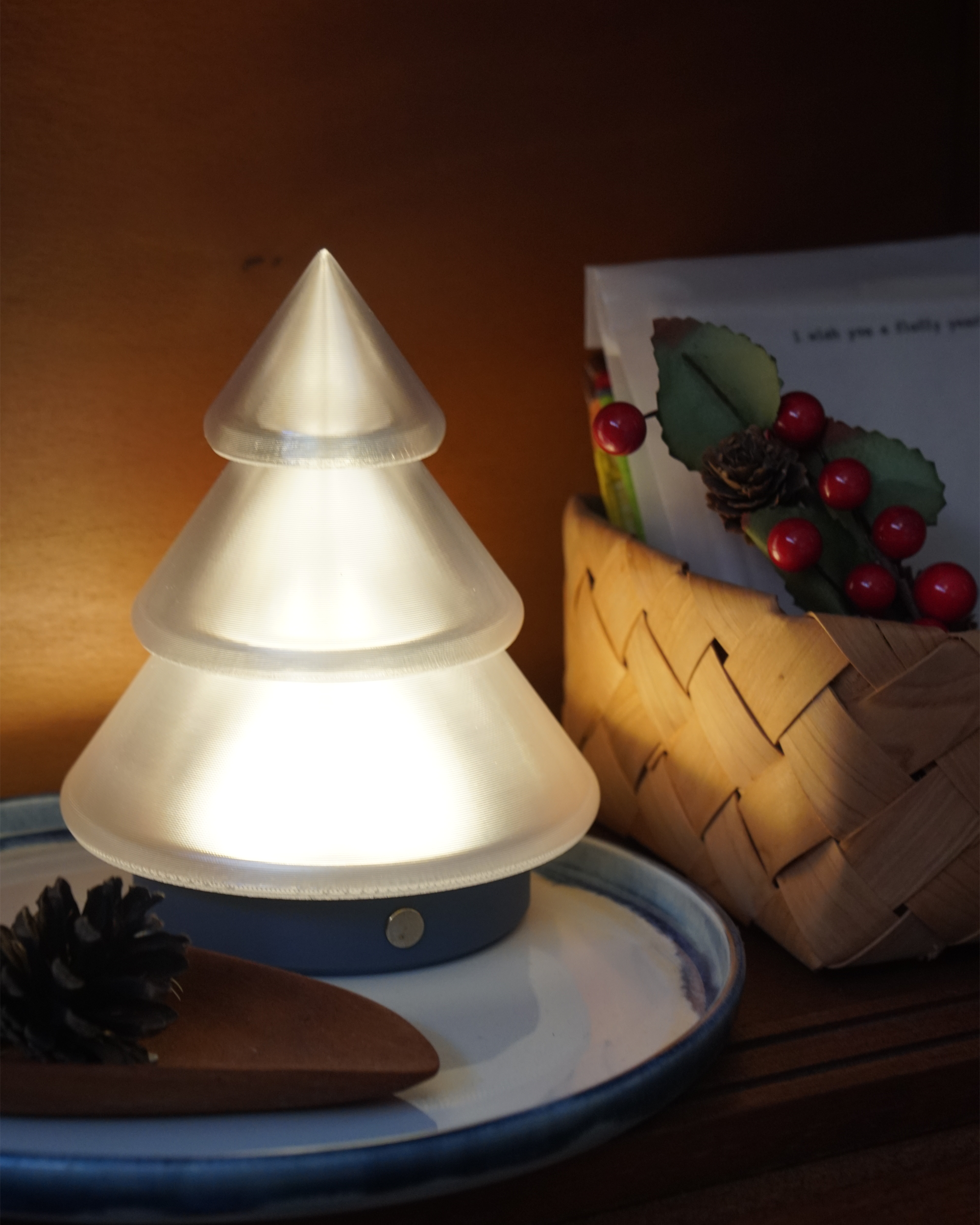 Kiki-Lamp_Mist-Blue_04.png
