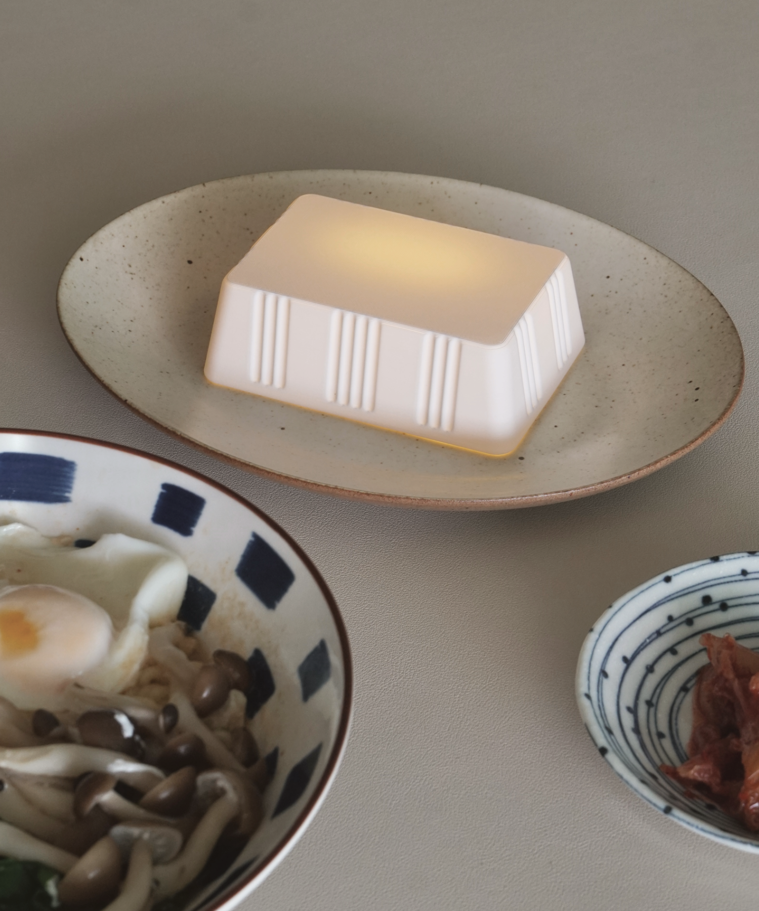 Issho Labo_Tofu Lamp_01.png