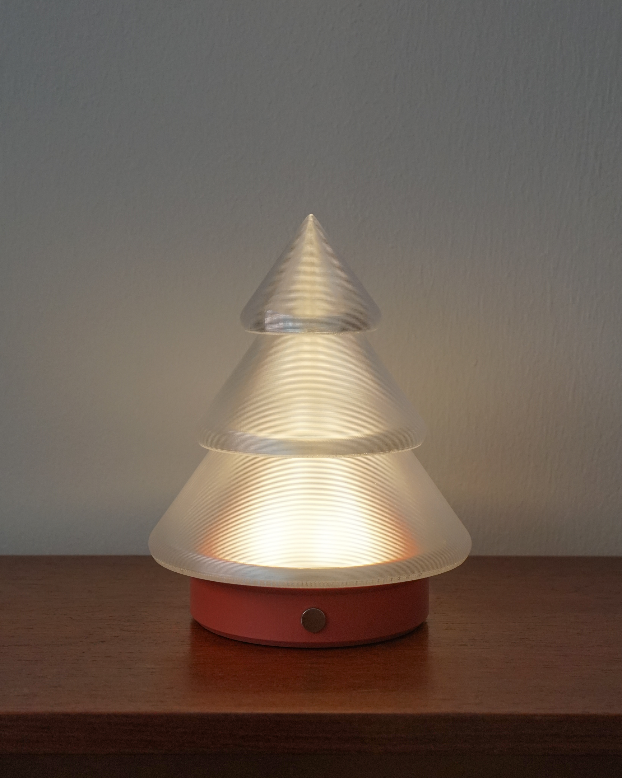 Kiki-Lamp_Mist-Terracotta_01.png