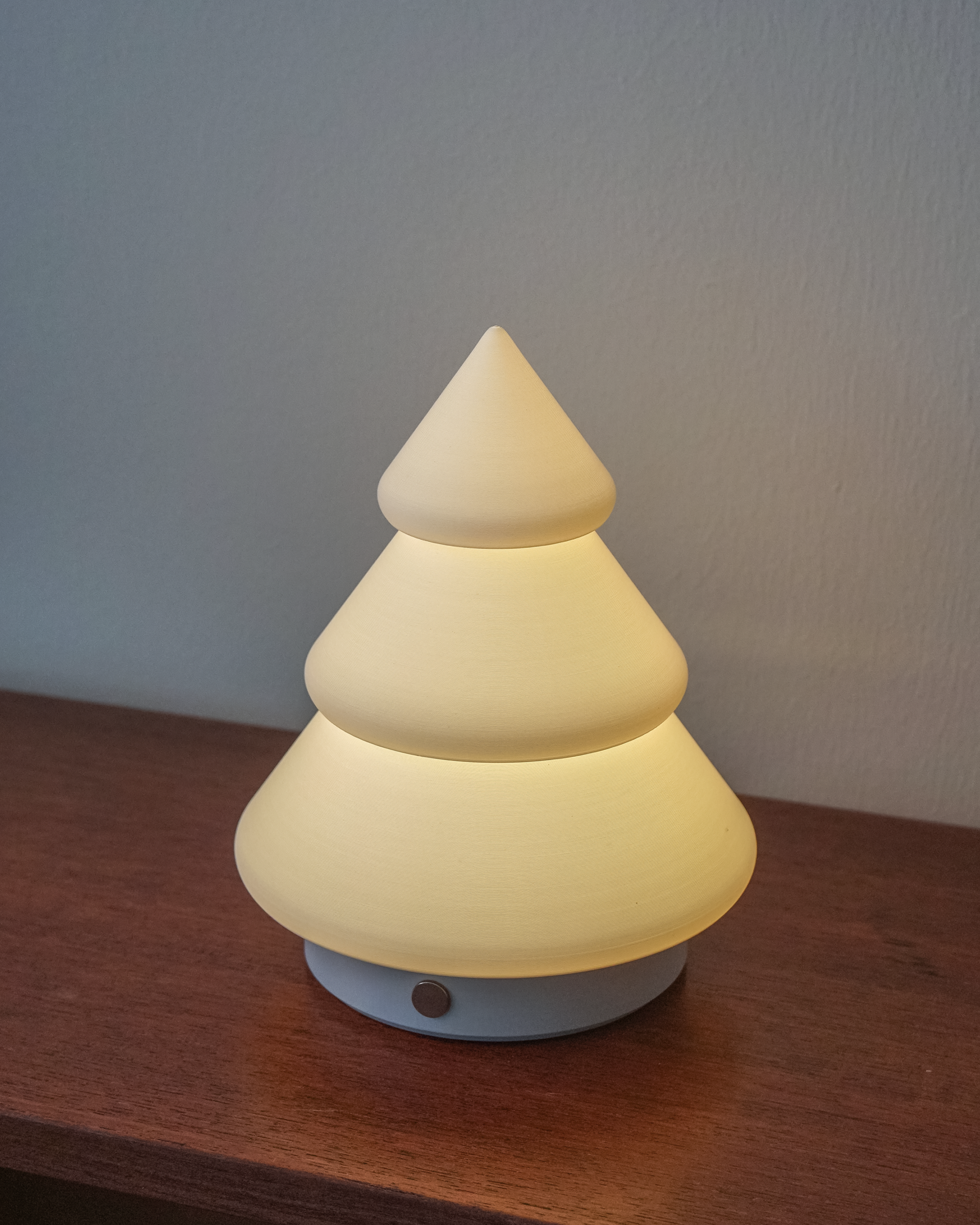 Kiki-Lamp_White-Grey_03.png