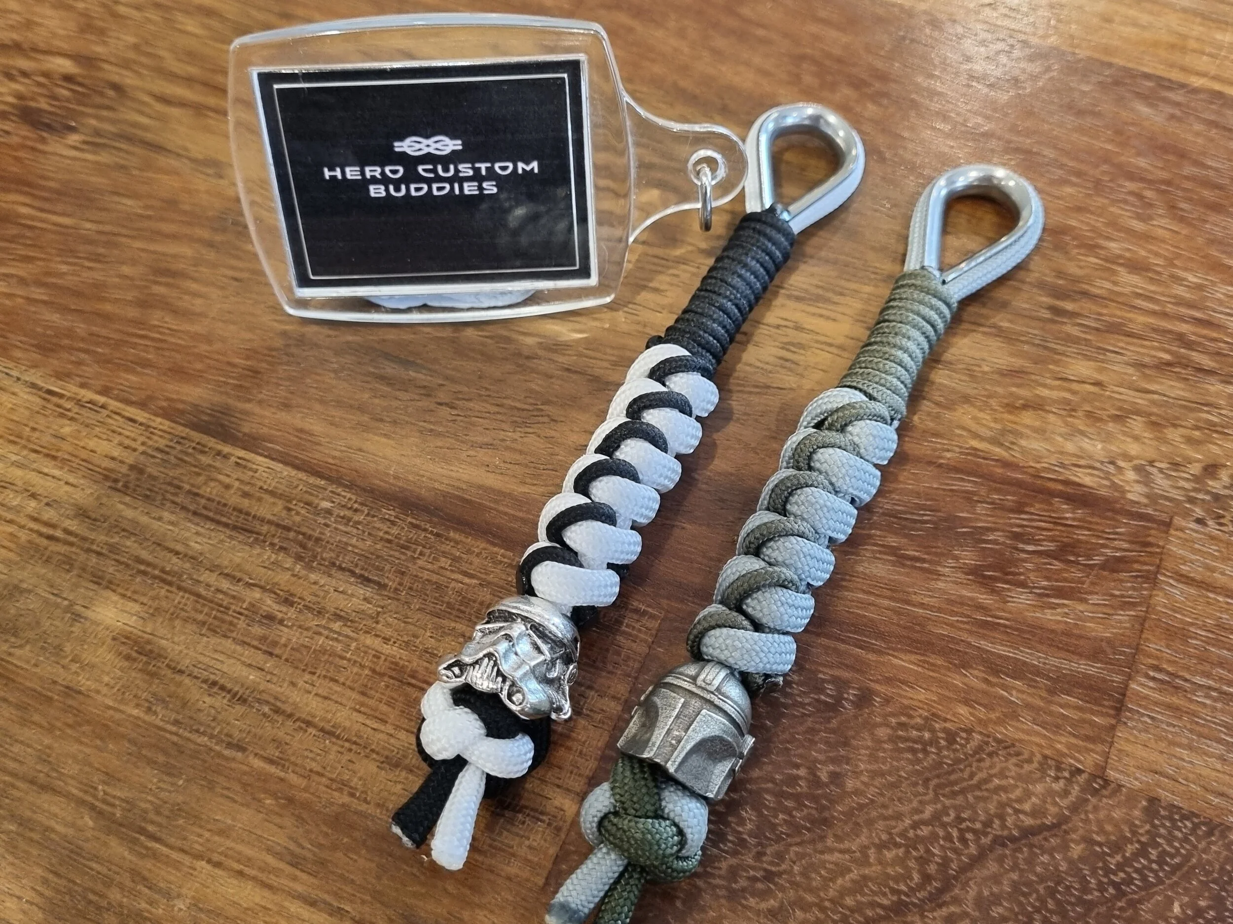King Cobra Metal Bead Paracord Keychain — Hero Custom Buddies Paracord