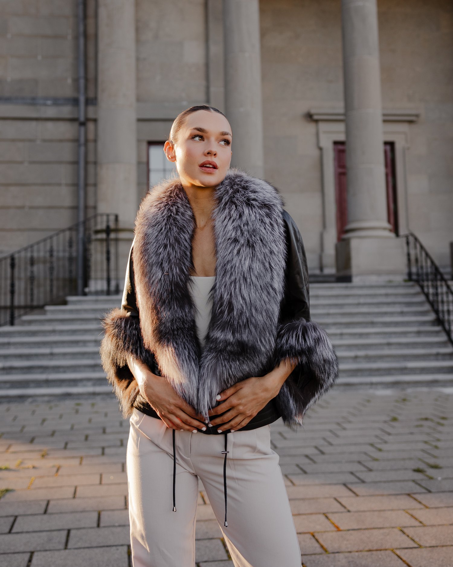 LEATHER FOX VEST Always in Vogue