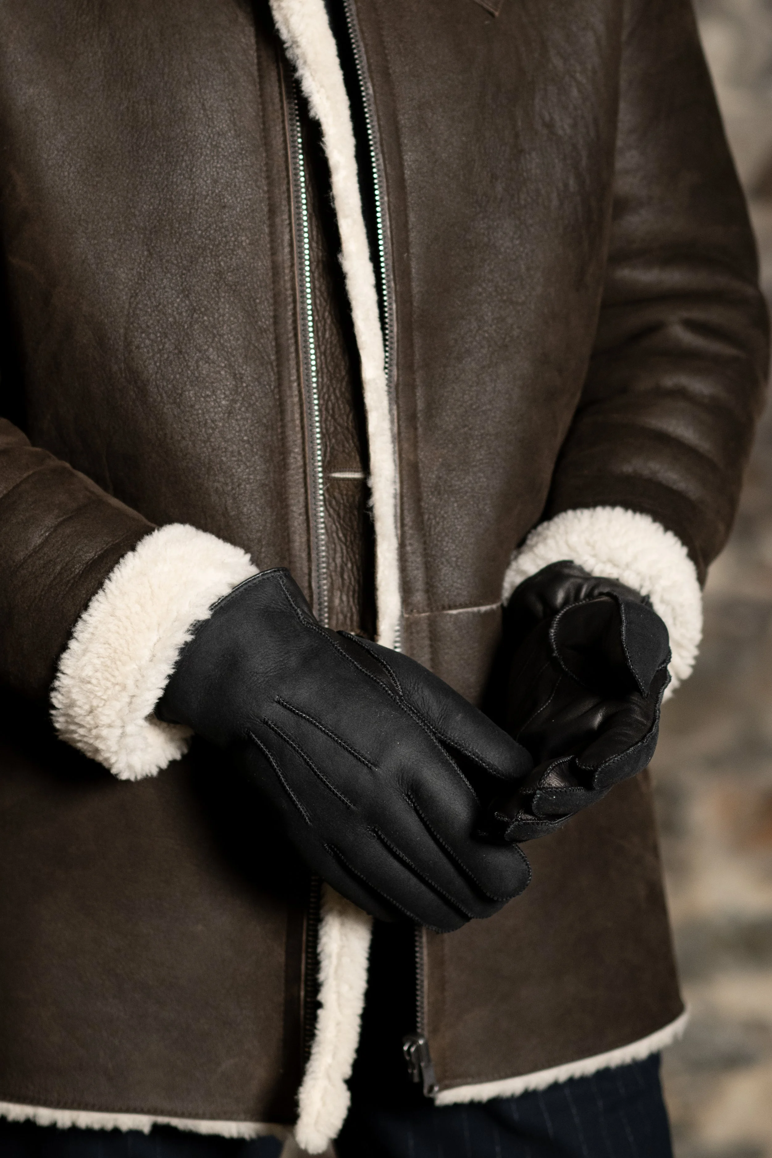 MEN'S WOOL AND LEATHER GLOVES — Always in Vogue