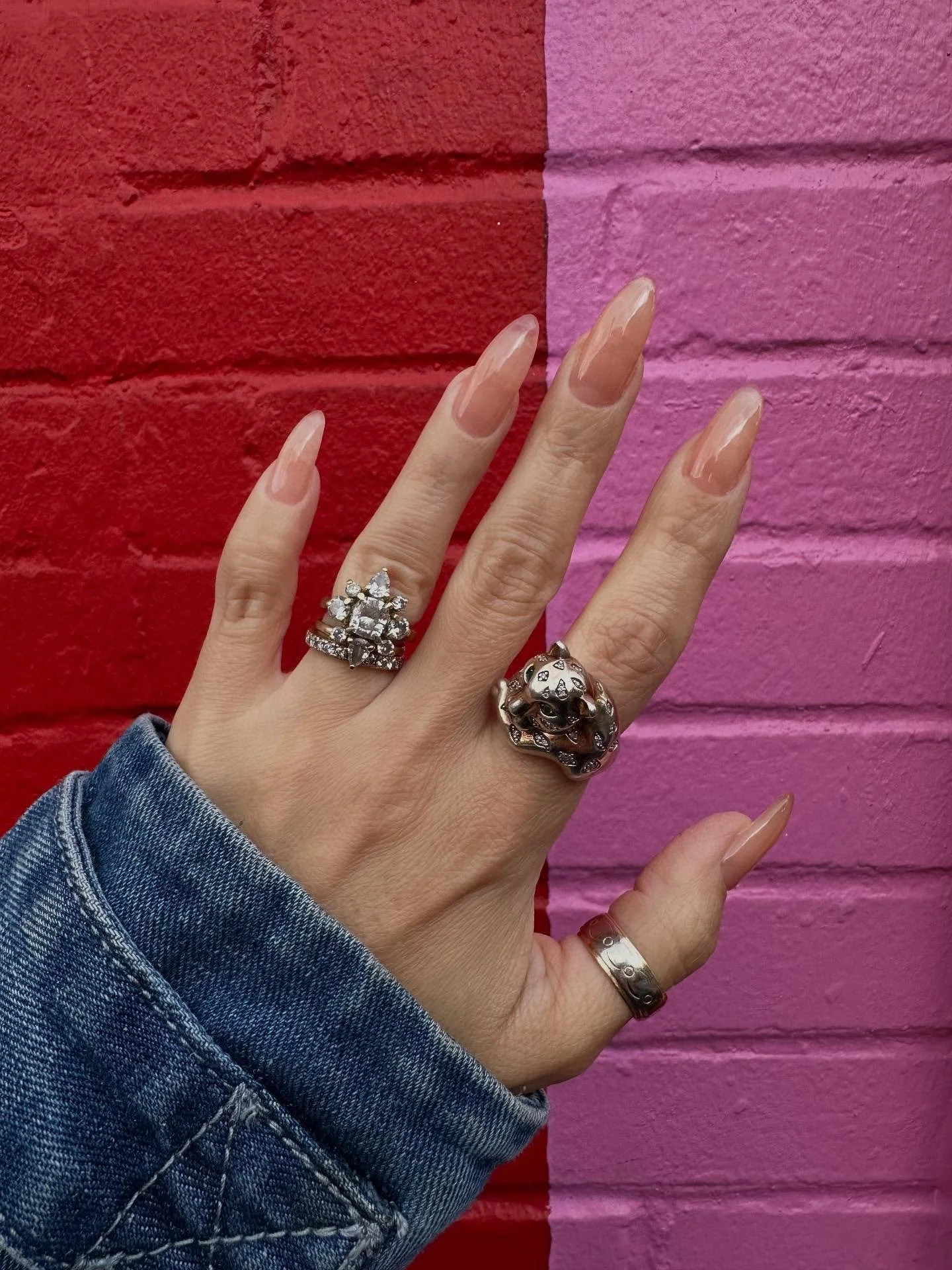 New nails, crisp air, happy Friday 🌈💕🥰
