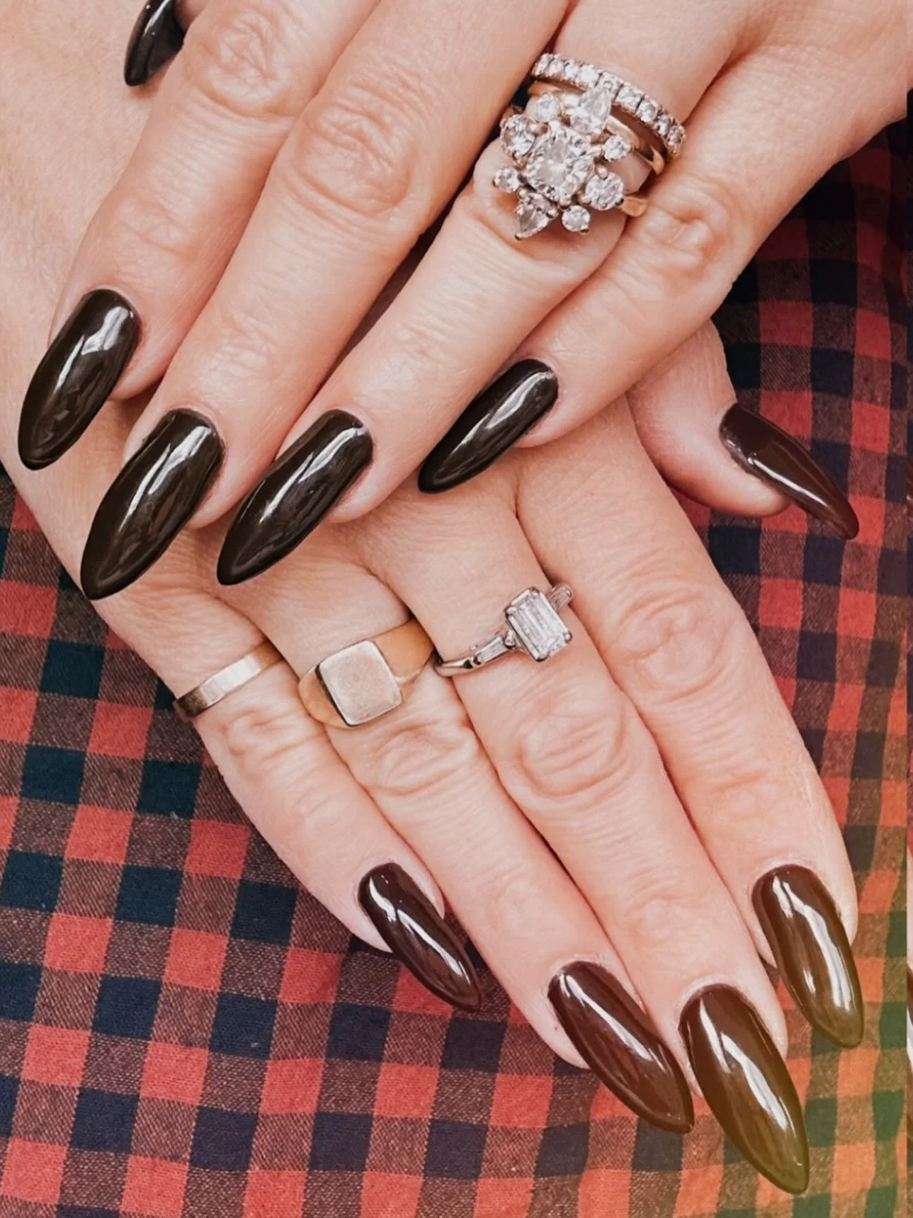 Scorpio season spells 🪄in deep brown 🖤🤎 ✨