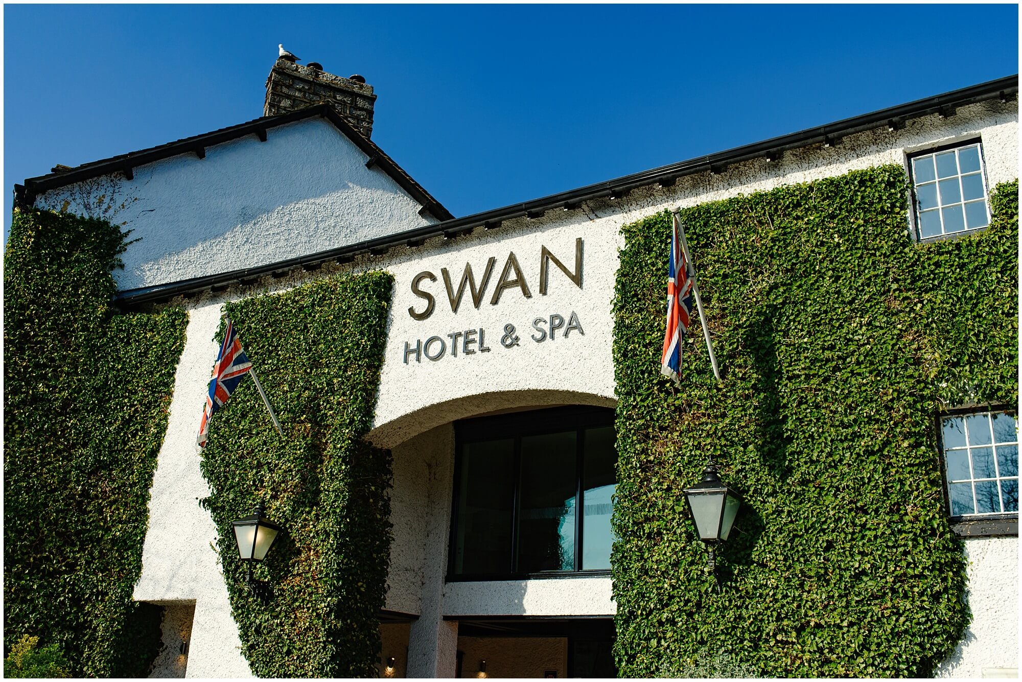 swan-hotel-and-spa-wedding-photographer-055.jpg