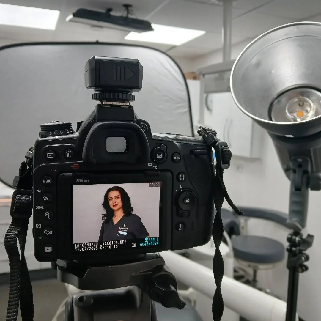 My office today. Dentist headshots. Lots of them. No anaesthetic required for their part, just great fun 'turning the tables' on them for a change.... 🤣

#headshots #headshotphotographer #website #brandingphotographer #business #smile #businessportr
