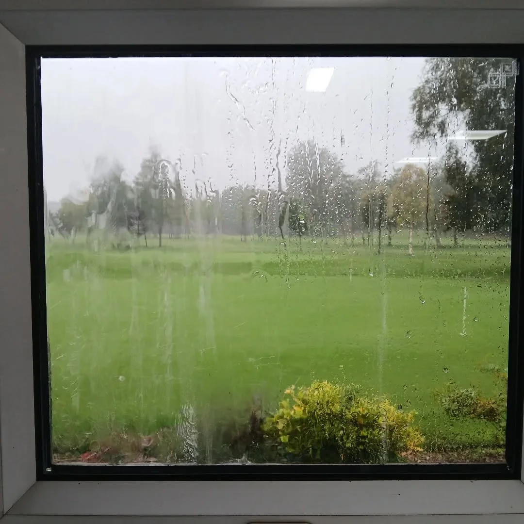 My office today. Wedding in Liverpool....🙄😳🥺😣😫🤢

.
.
#liverpool #liverpoolwedding #liverpoolweddingphotographer #rain #ohwell #britishweather