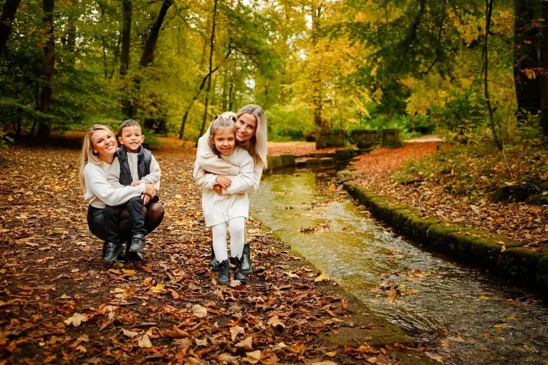 Fancy a family shoot? Why not book one before those gorgeous leaves fade...
.
#family #familyphotographer #autumn #autumnphotoshoot #park #parklife #familyphotoshoot #portraits